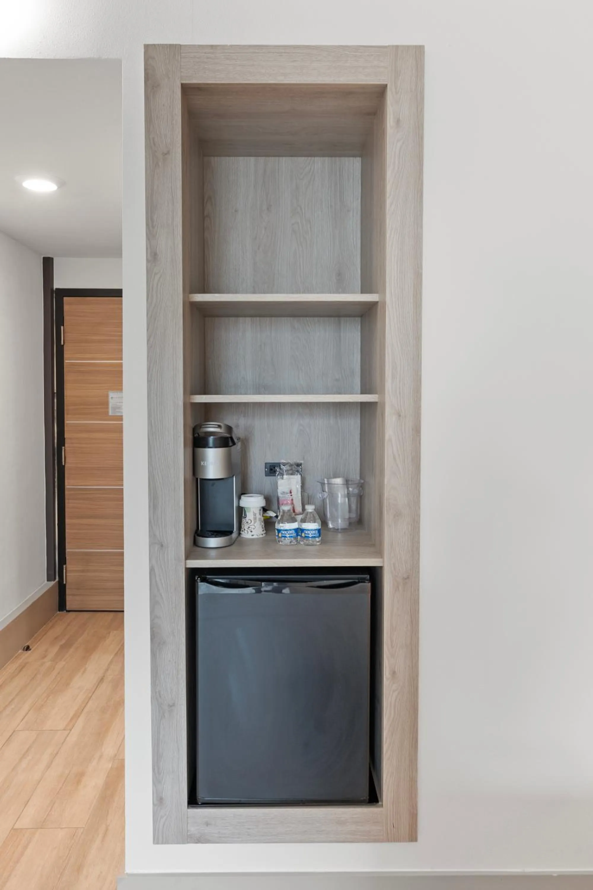 Coffee/tea facilities in Kompose Boutique Resort @ Theme Parks