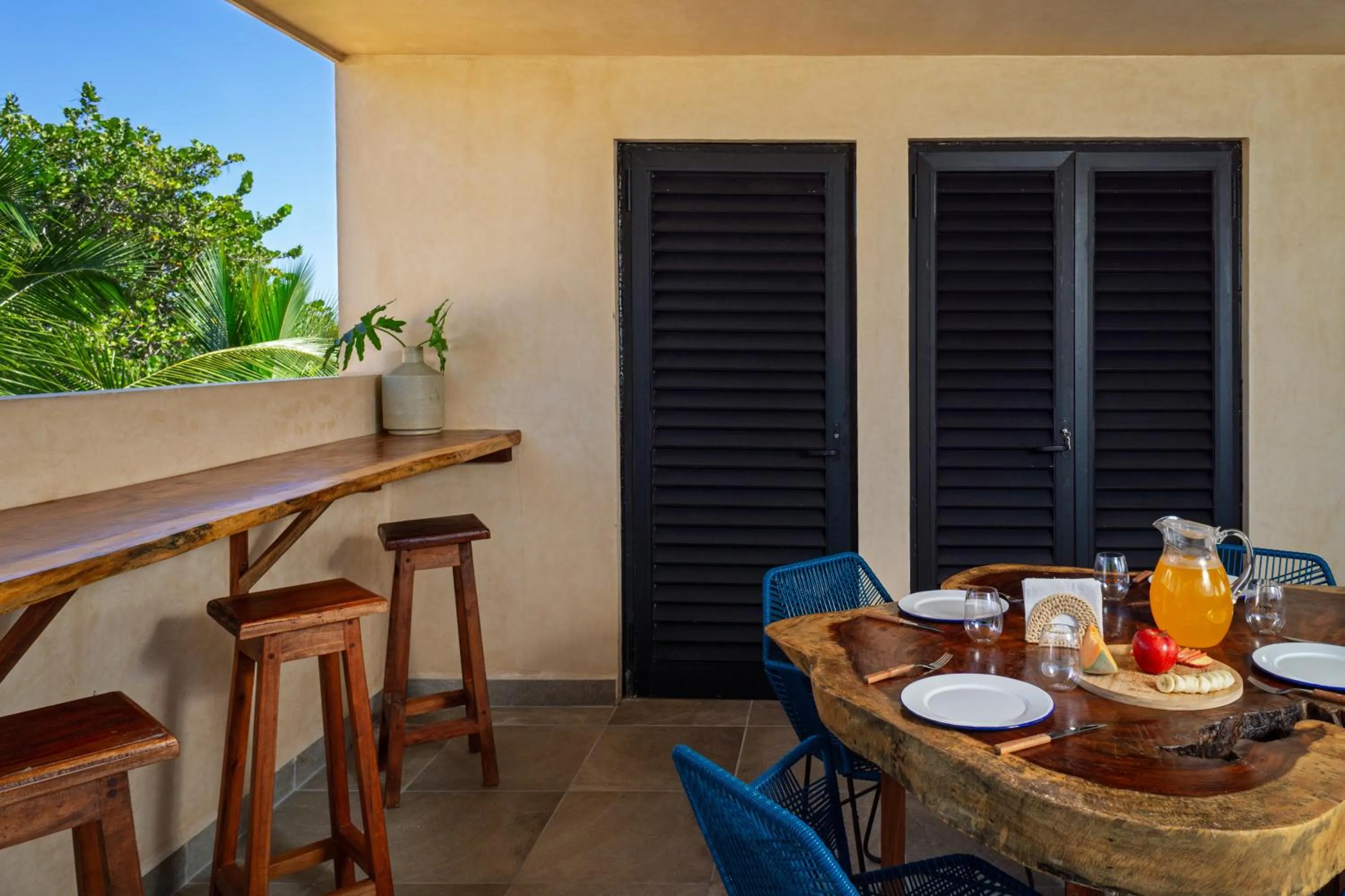 Dining area in Mero Mero Hotel