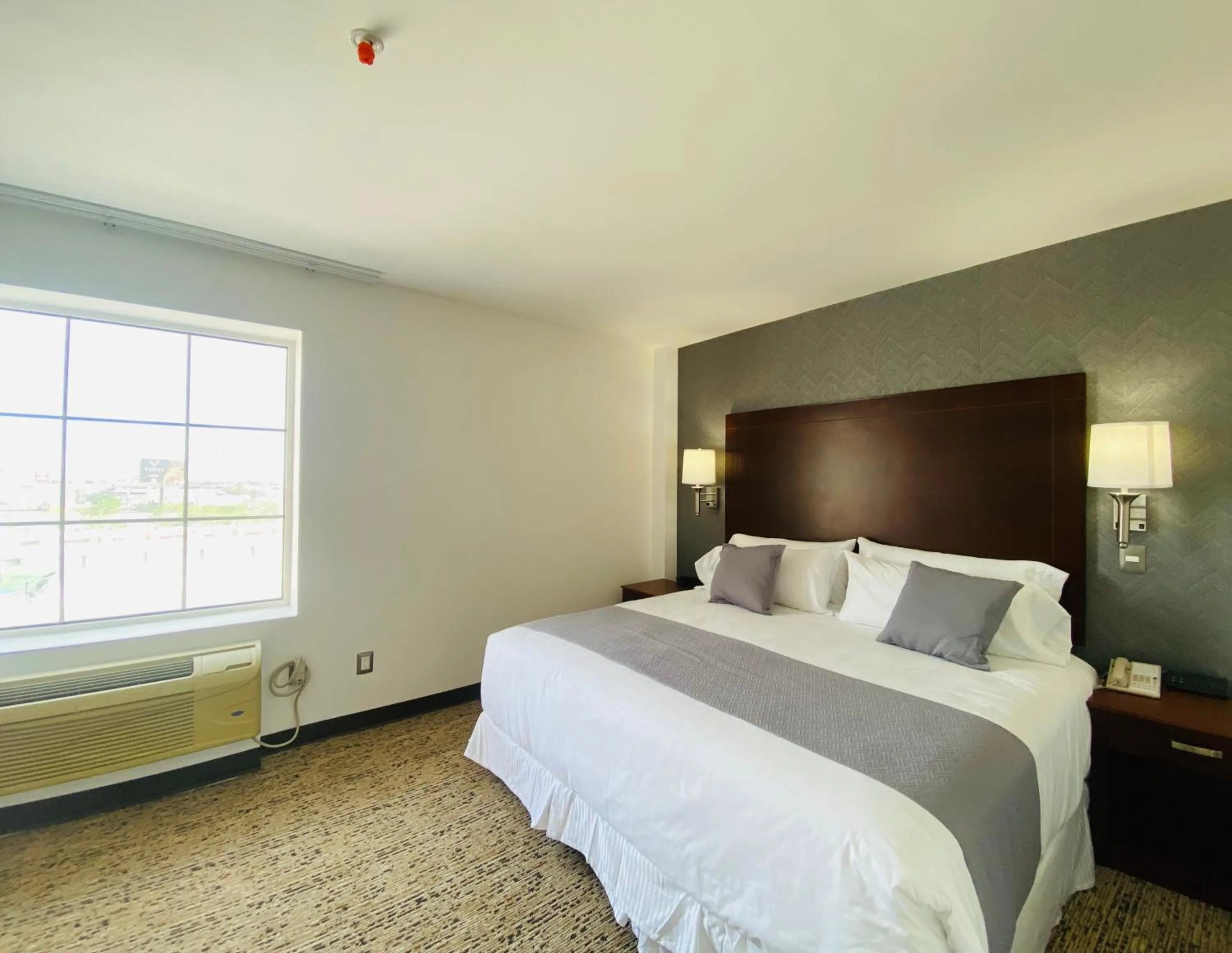 Bed in La Quinta by Wyndham Reynosa