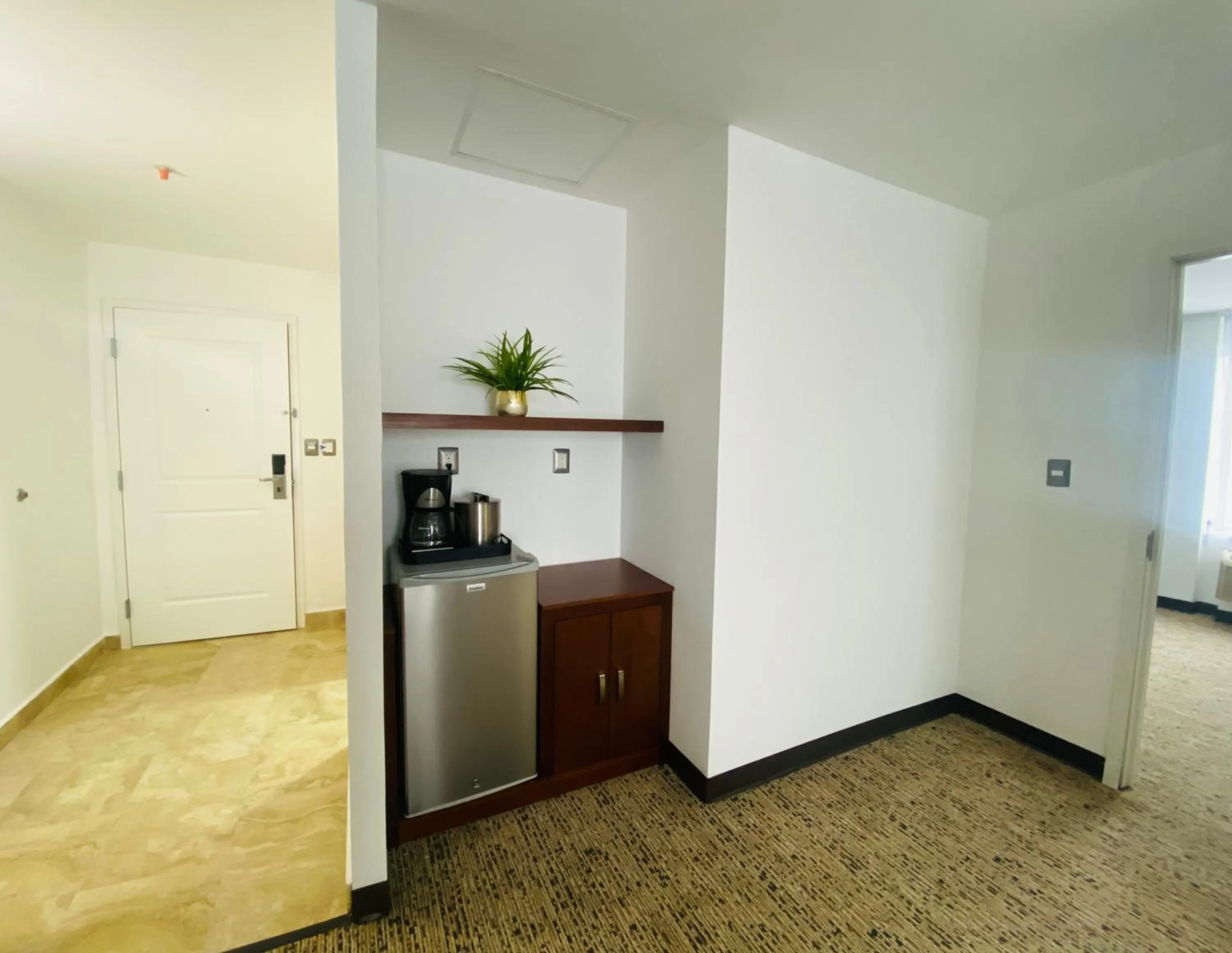 Coffee/tea facilities in La Quinta by Wyndham Reynosa