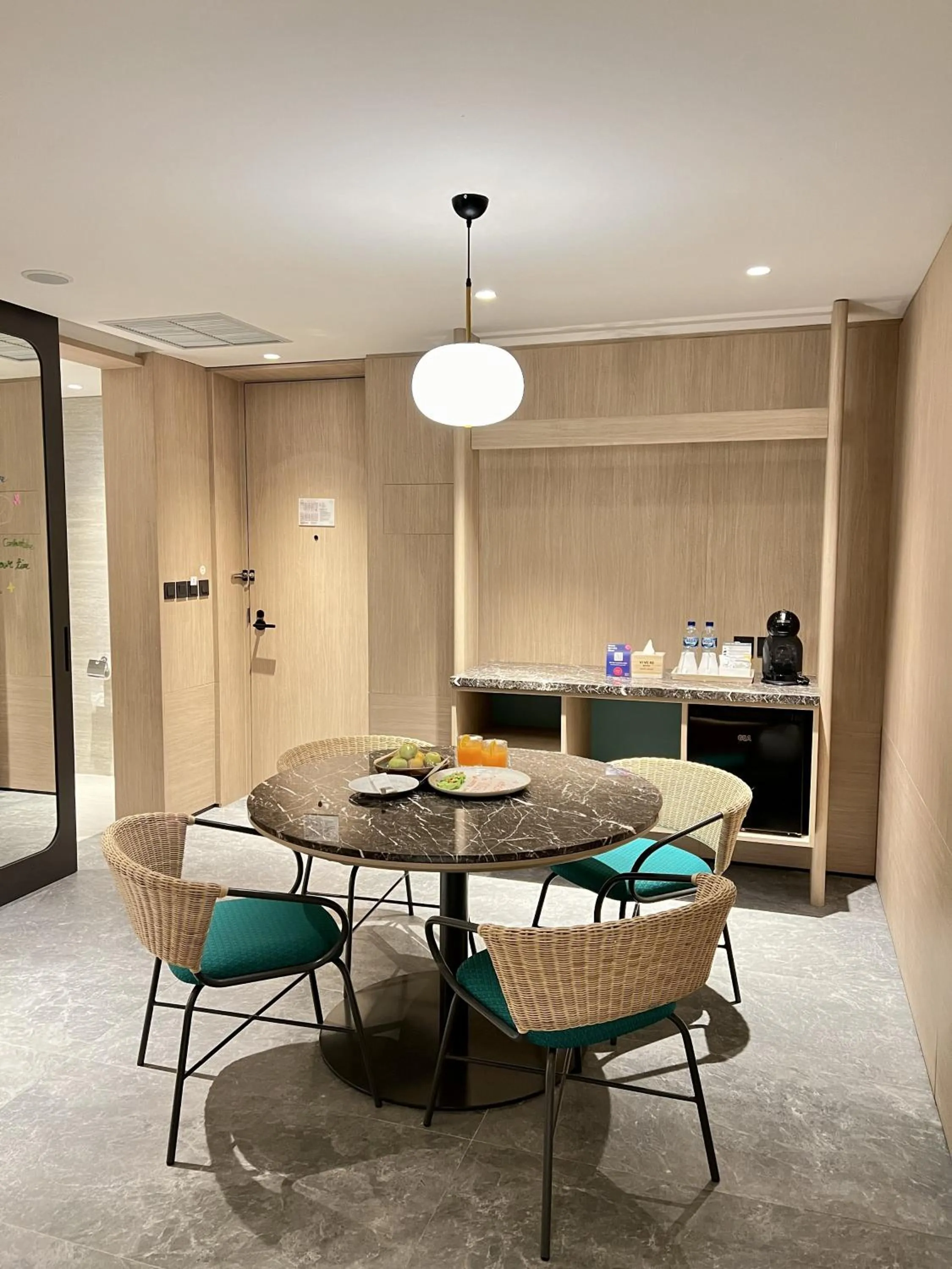 Dining area in VIVERE Hotel, ARTOTEL Curated