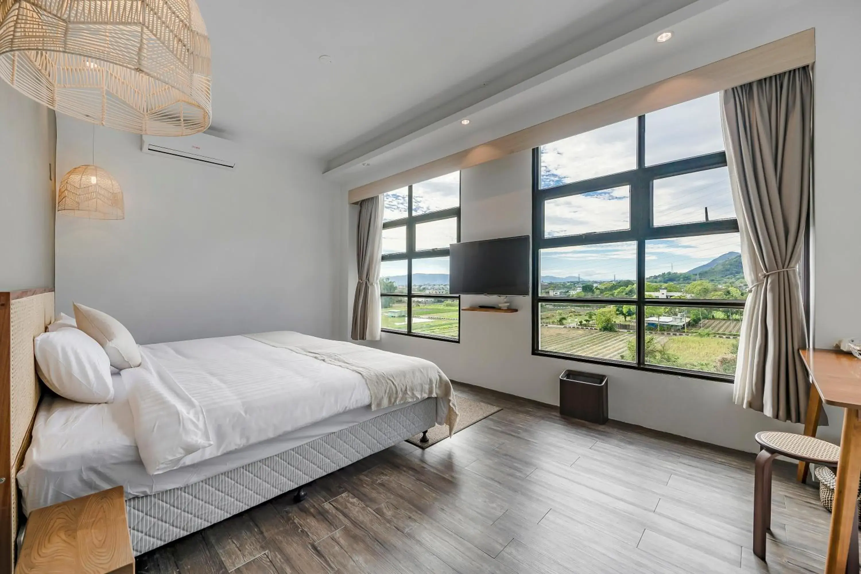 King Room with Mountain View - Pet Friendly in Kuma B&B King Room with Mountain View - Pet Friendly in Kuma B&B