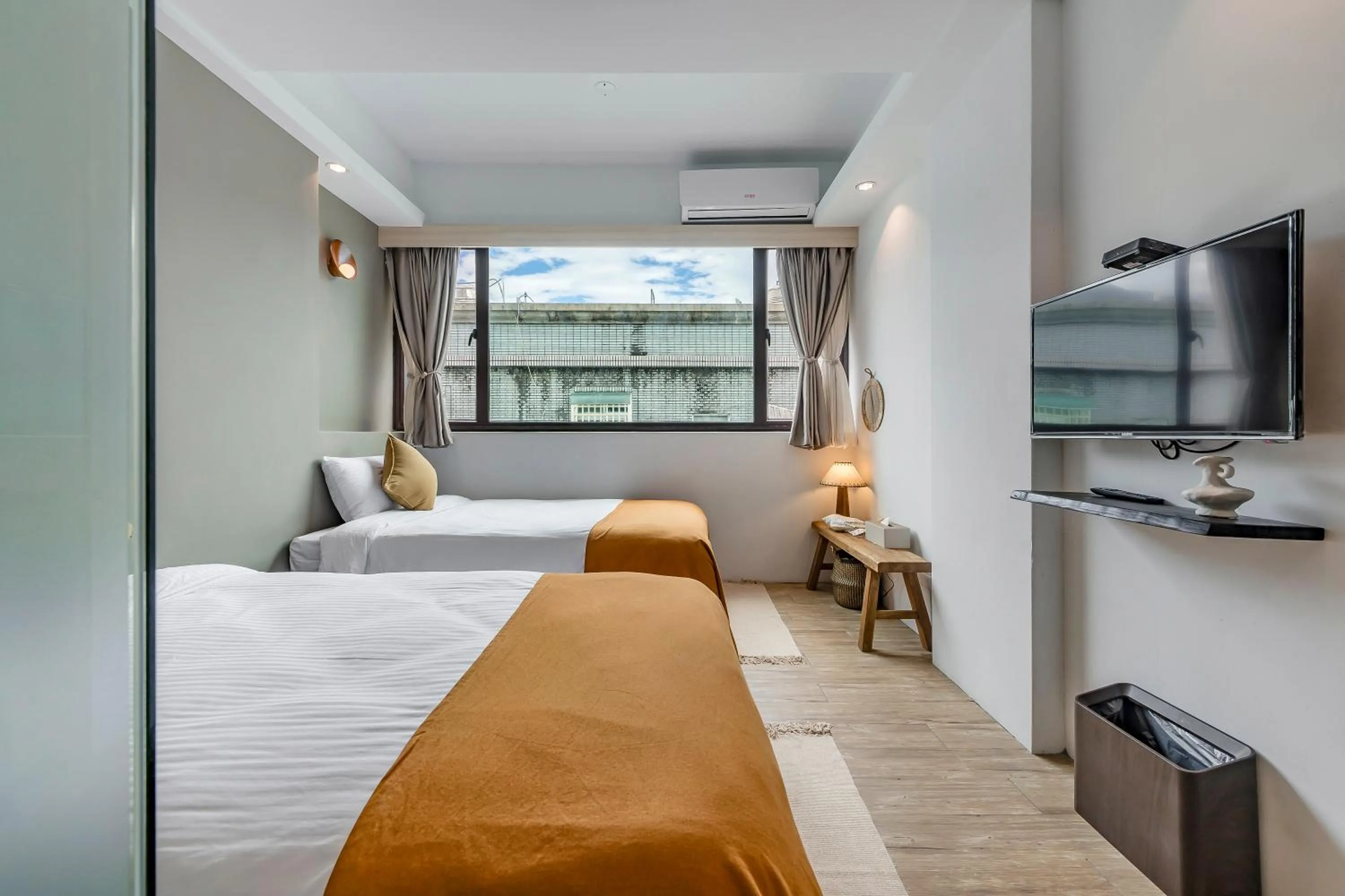 Photo of the whole room, Bed in Kuma B&B