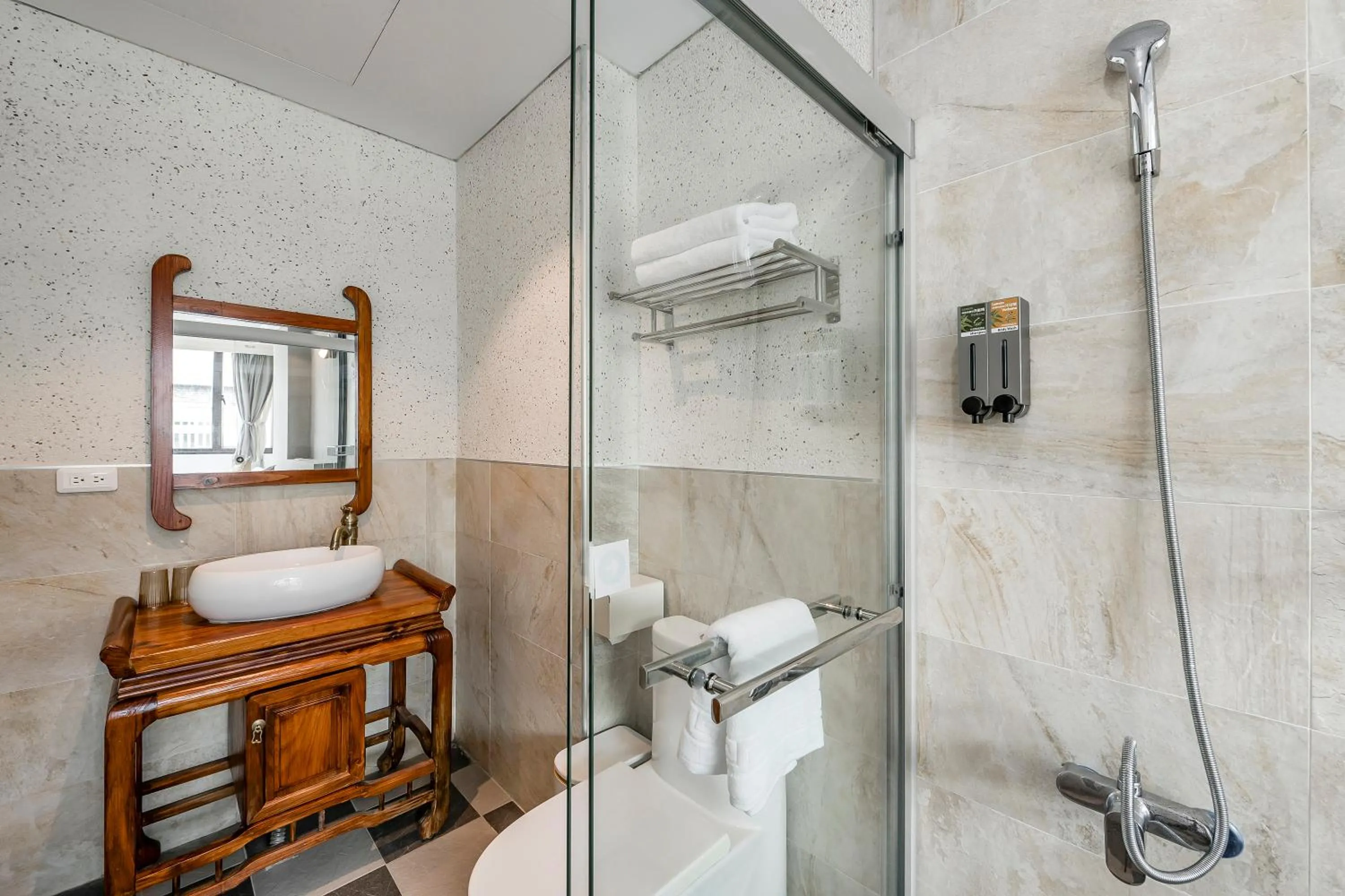 Bathroom in Kuma B&B