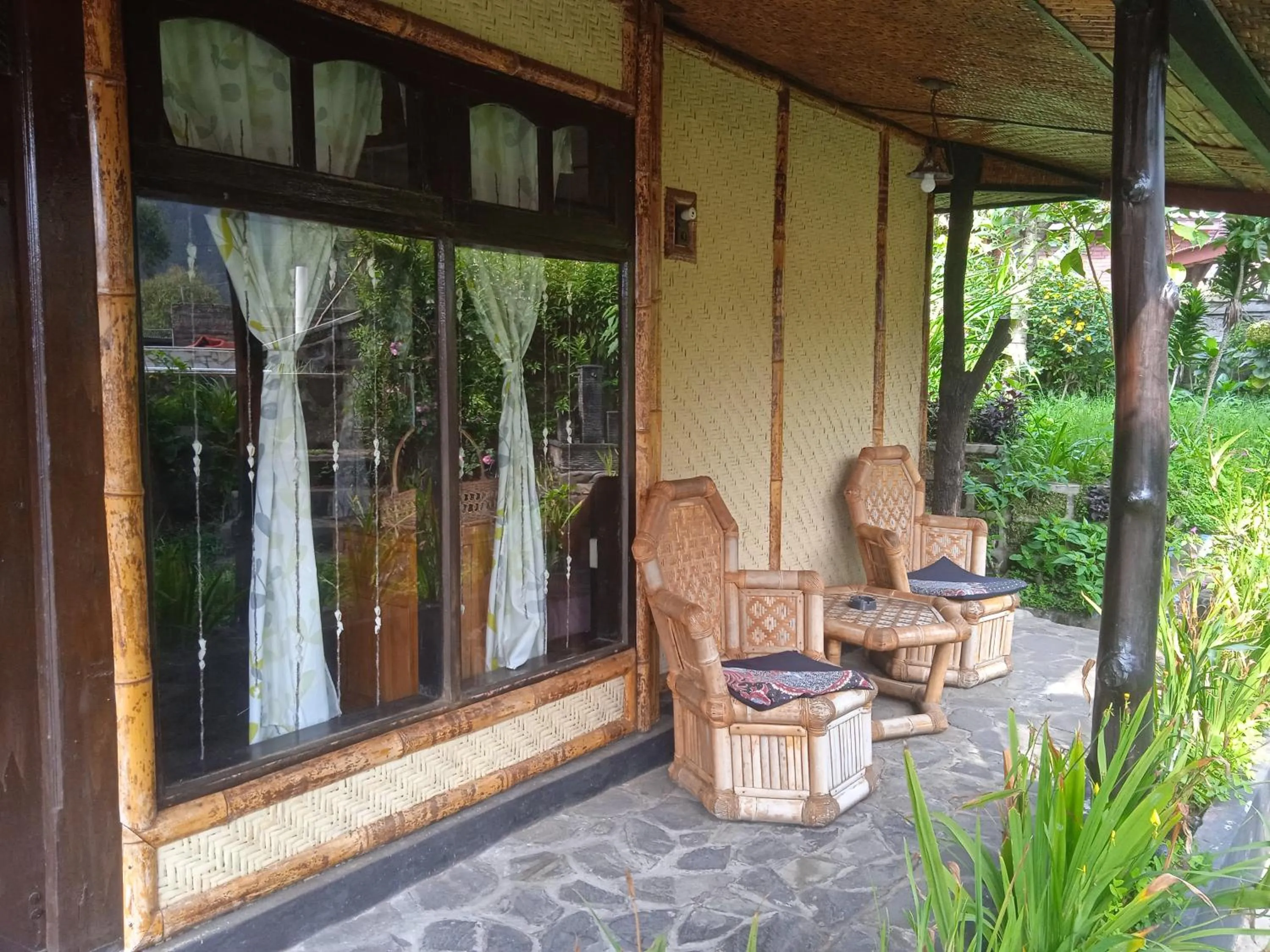 Patio in Yoschi's Hotel Bromo