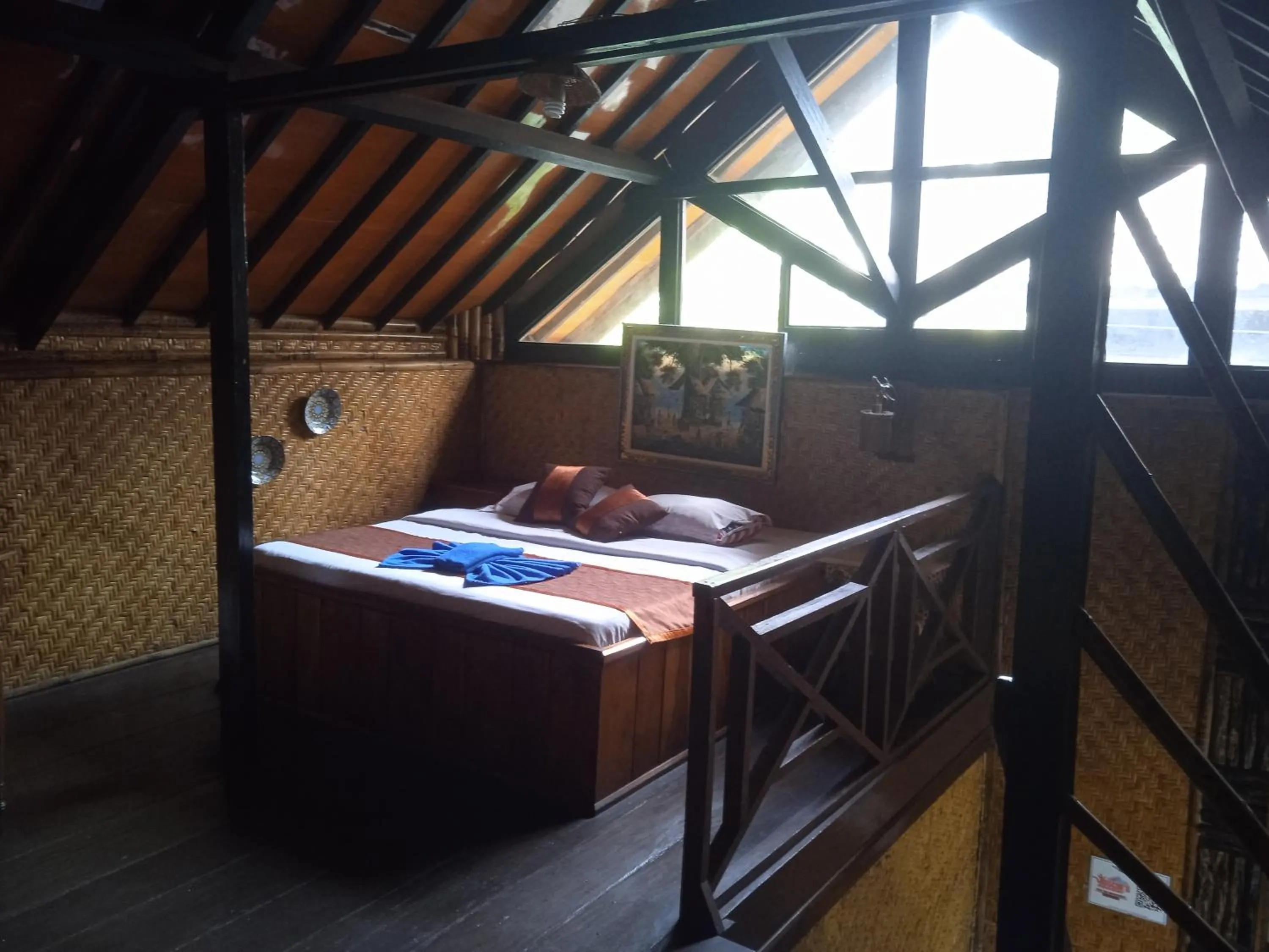 Bed in Yoschi's Hotel Bromo