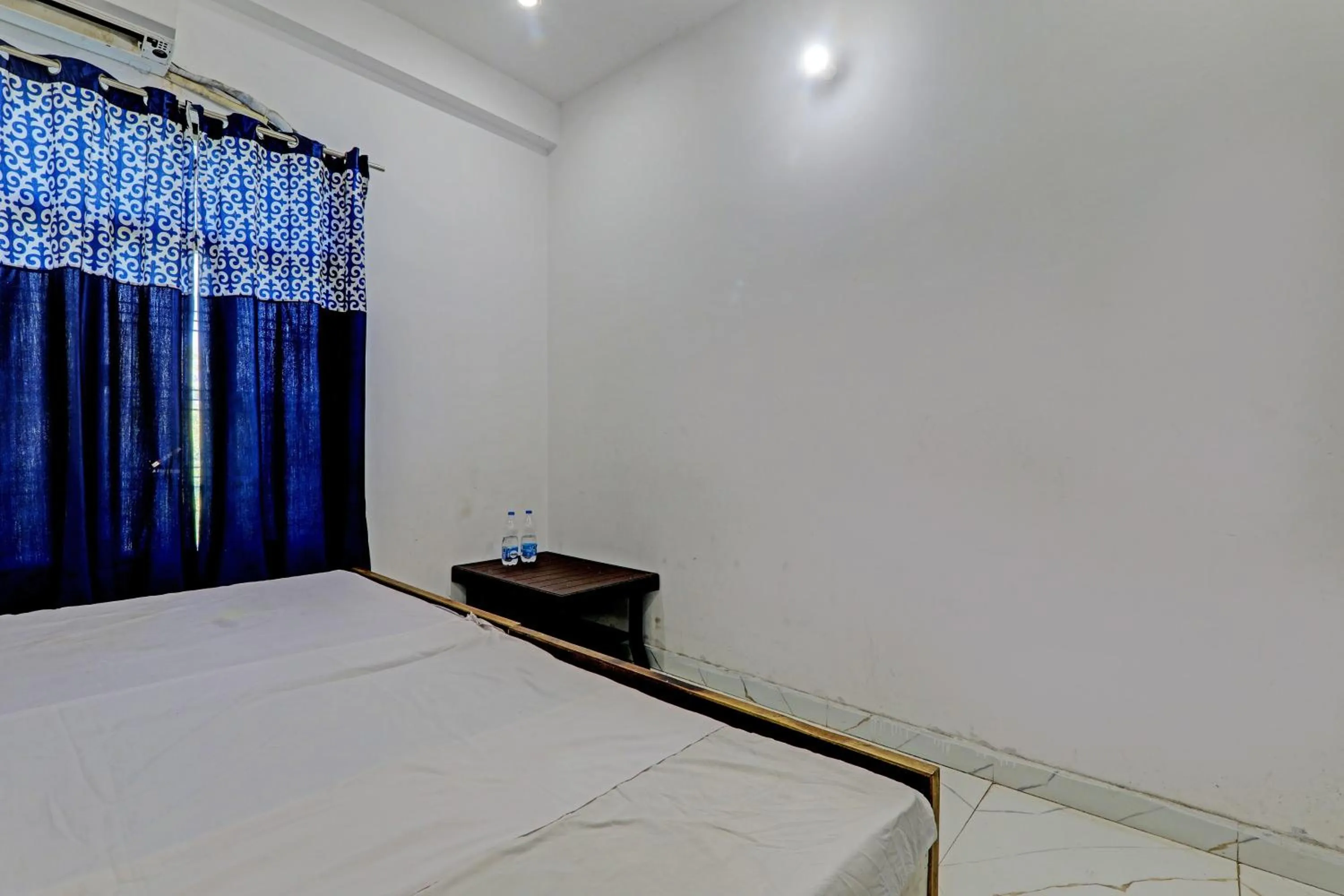 Bedroom, Bed in Hotel O by OYO ONCE MORE RESTAURANT AND CAFE