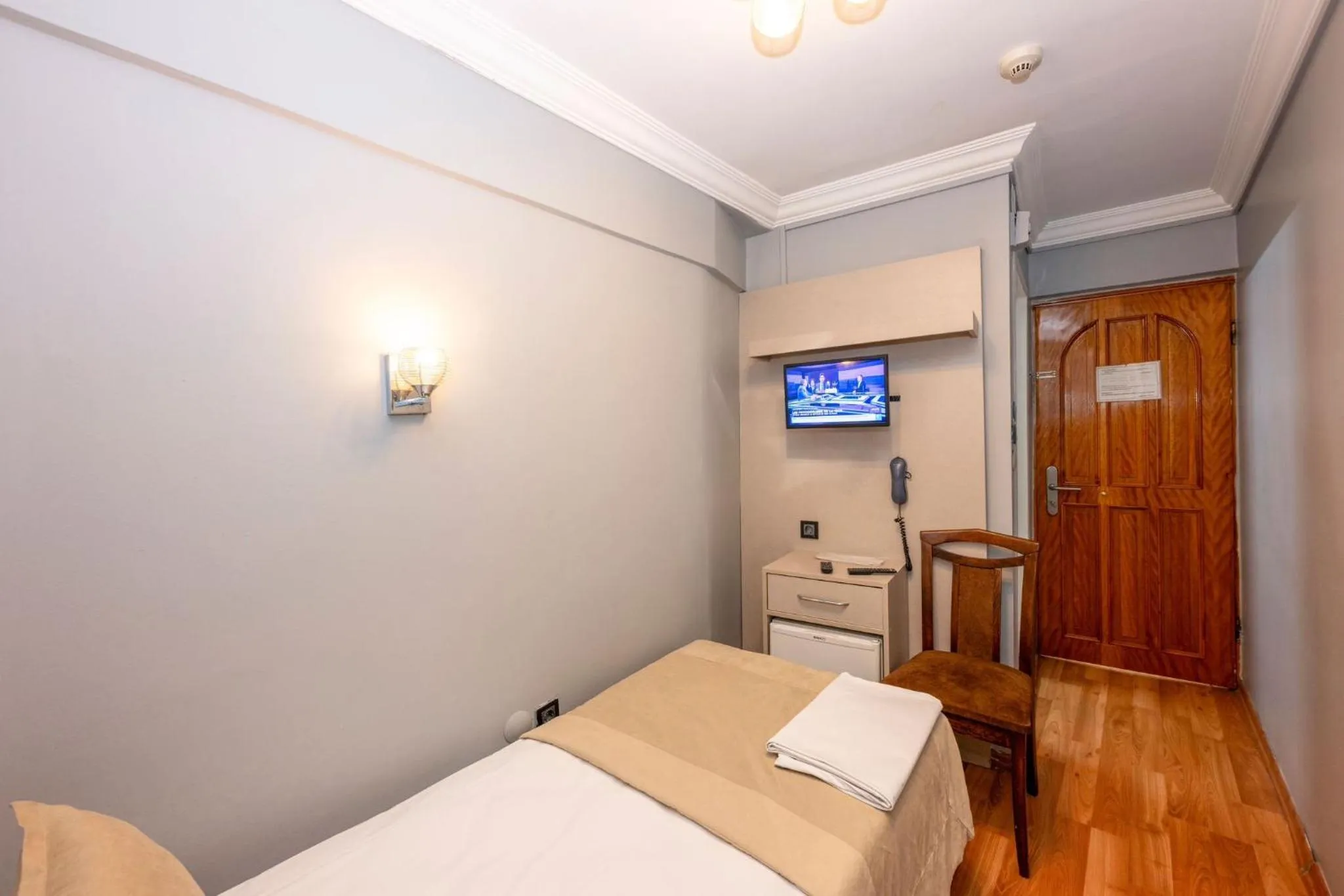 Photo of the whole room, Bed in Saray Boutique Hotel Laleli