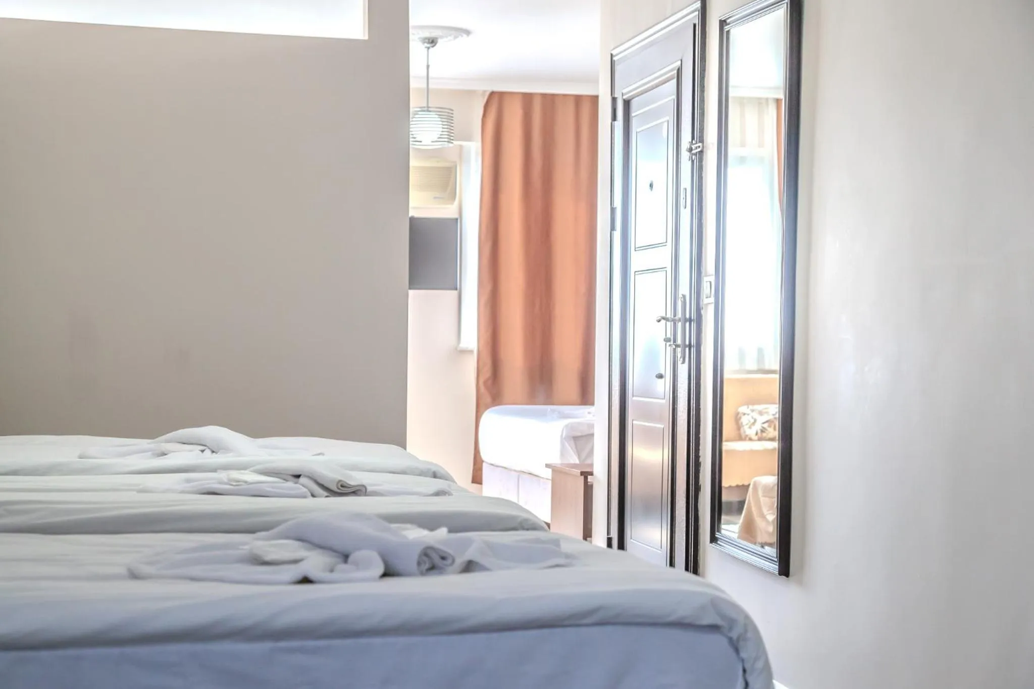 Photo of the whole room, Bed in City Hall Apart Hotel Sultanahmet