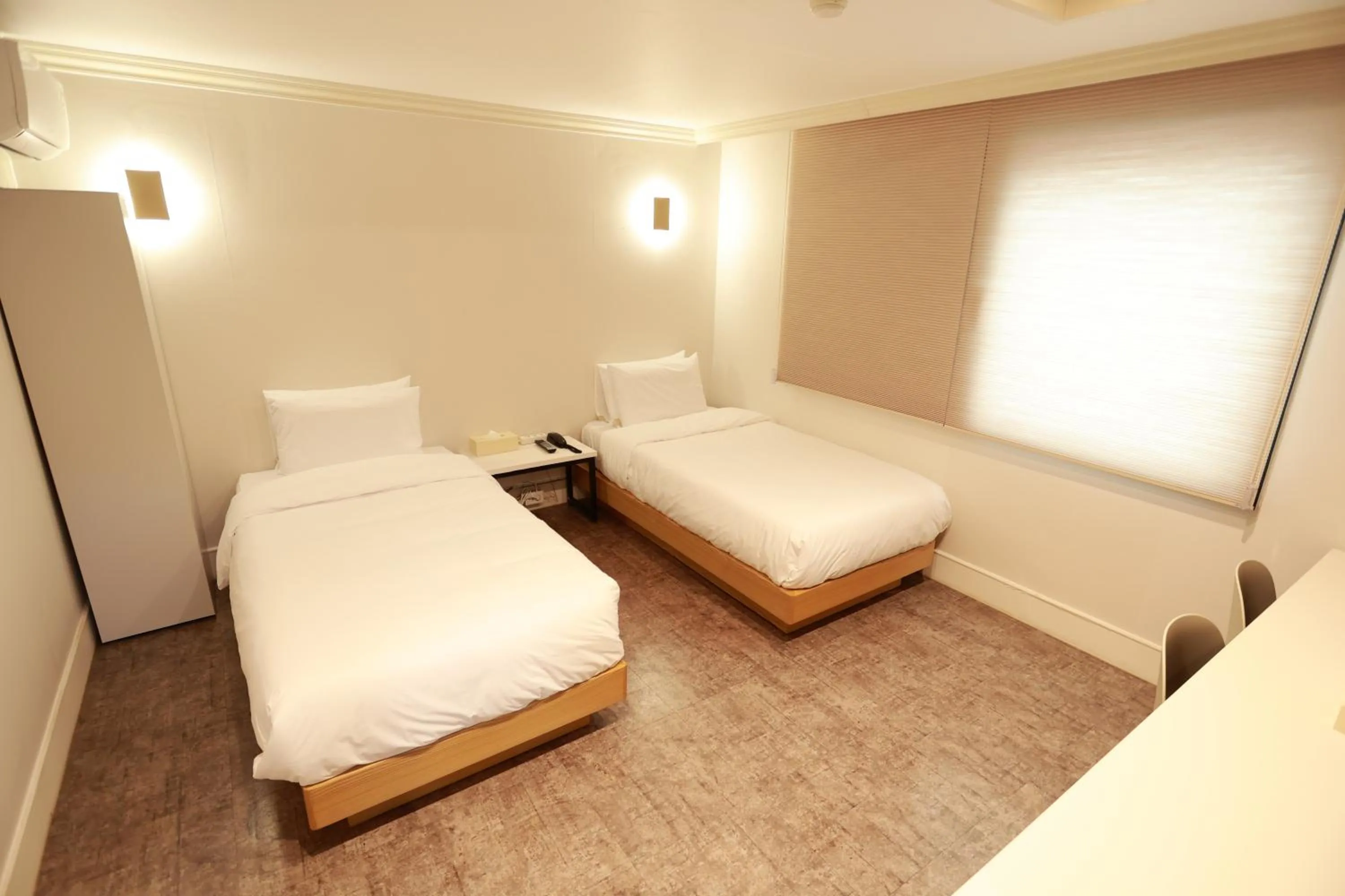 Bedroom, Bed in Hotel Myeongji