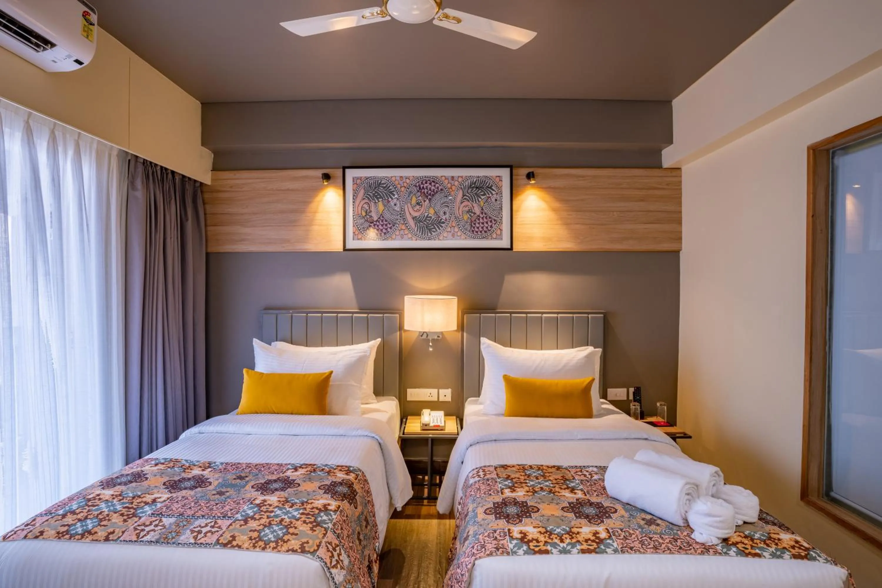 Sea view, Bed in Regenta Central Puri Odisha