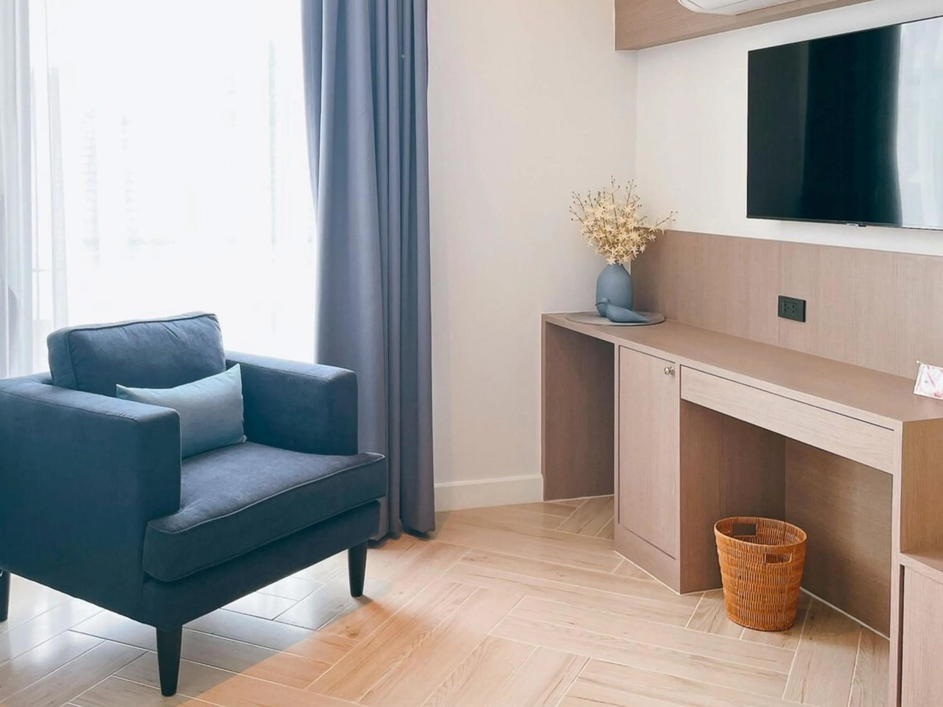 TV and multimedia in Sand Dance Hotel