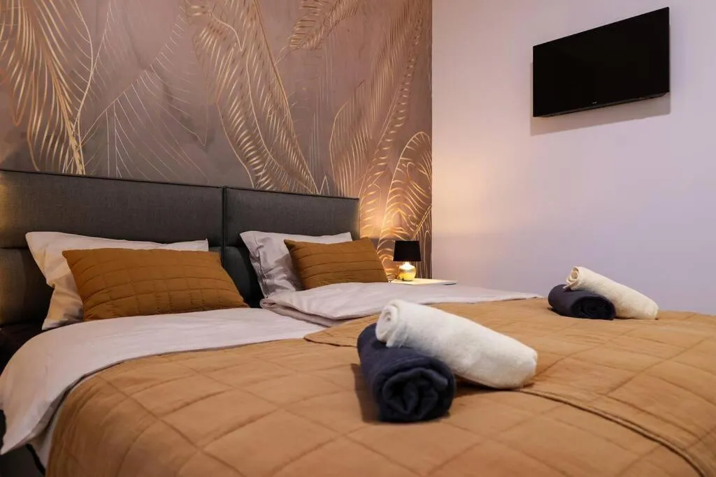 Bed in Grgic Apartments - Lux APT1 - Free Parking