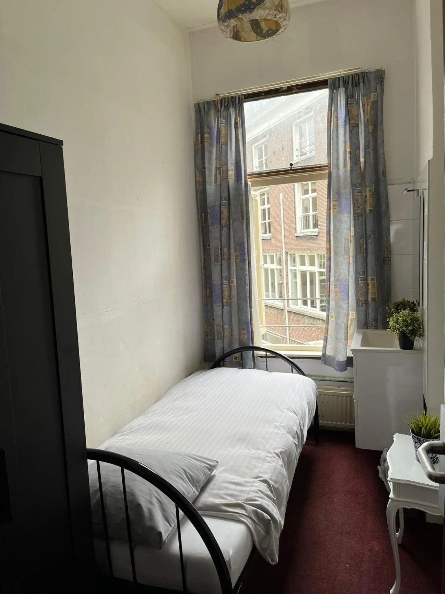 Bed in Hotel Galerij