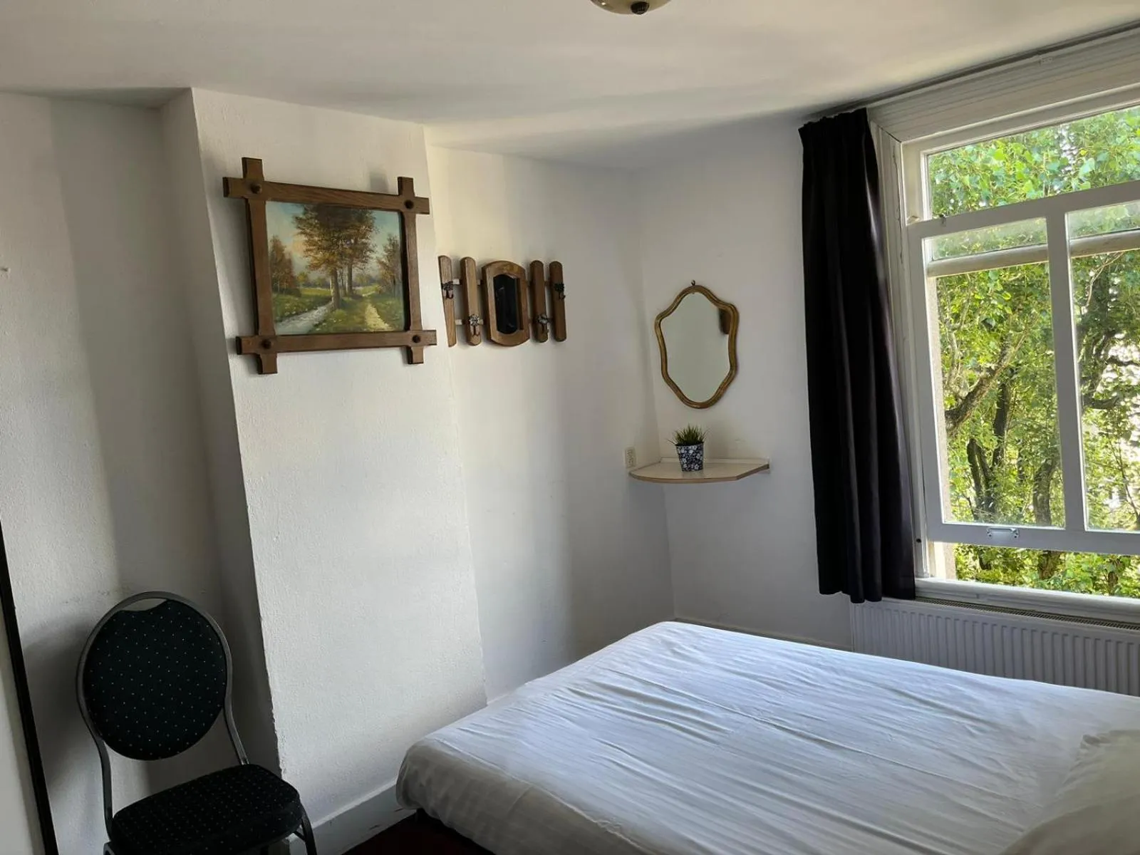 Bed in Hotel Galerij