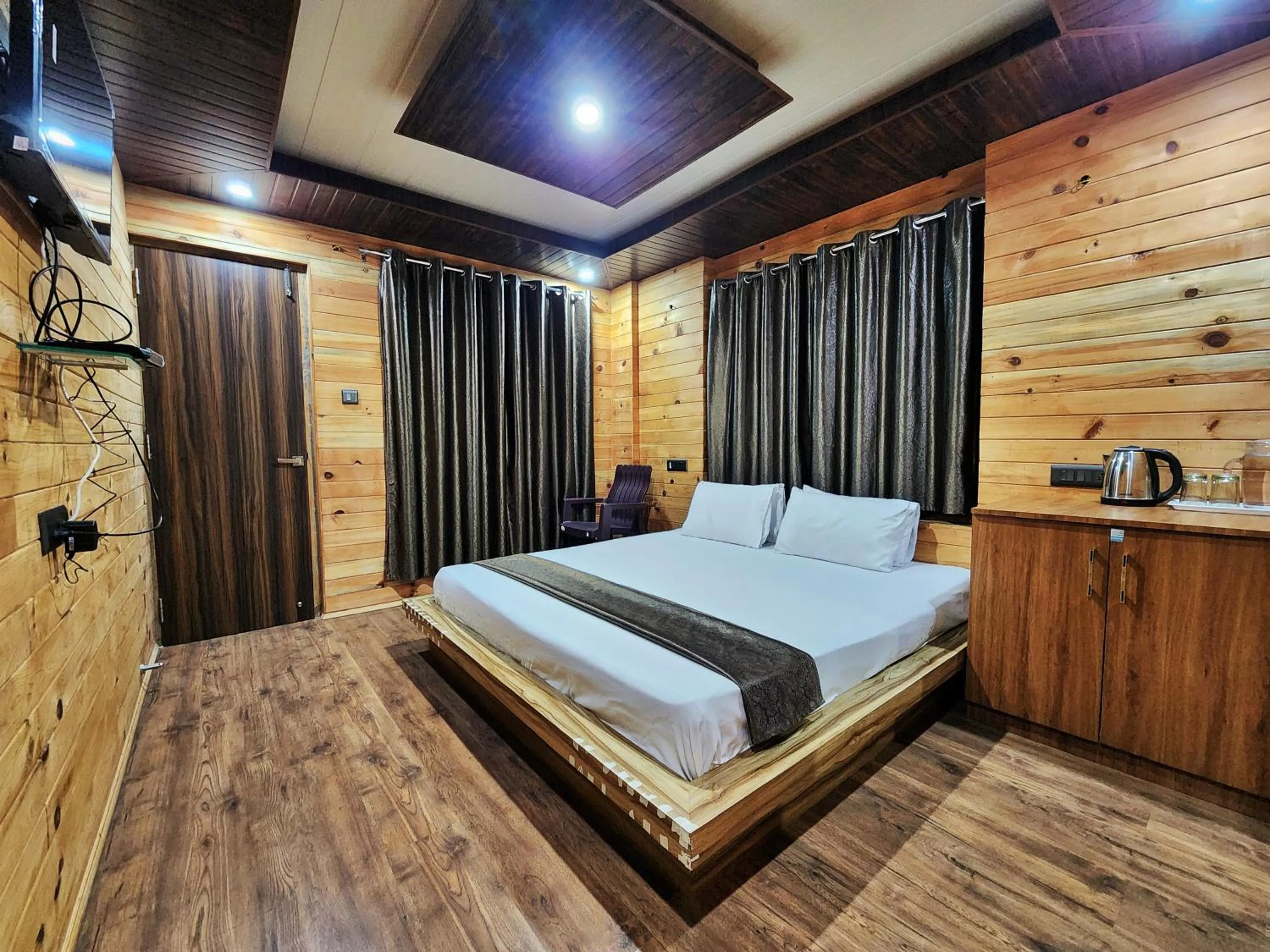 Bed in The White Season Residency