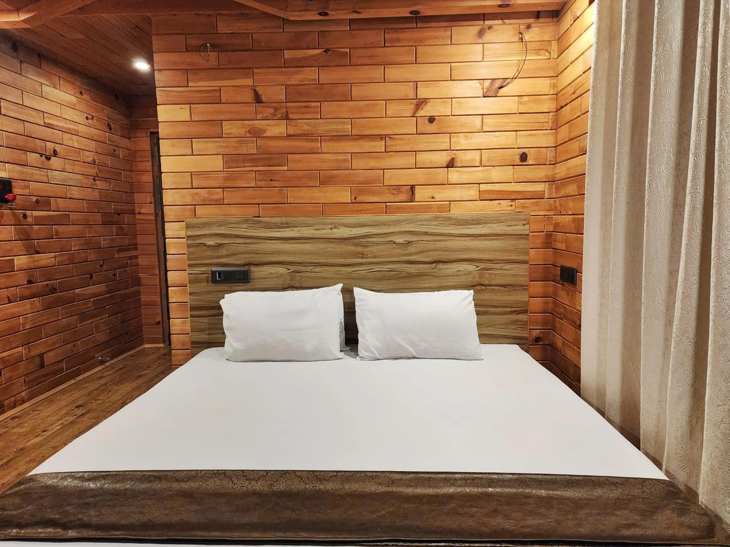 Bed in The White Season Residency