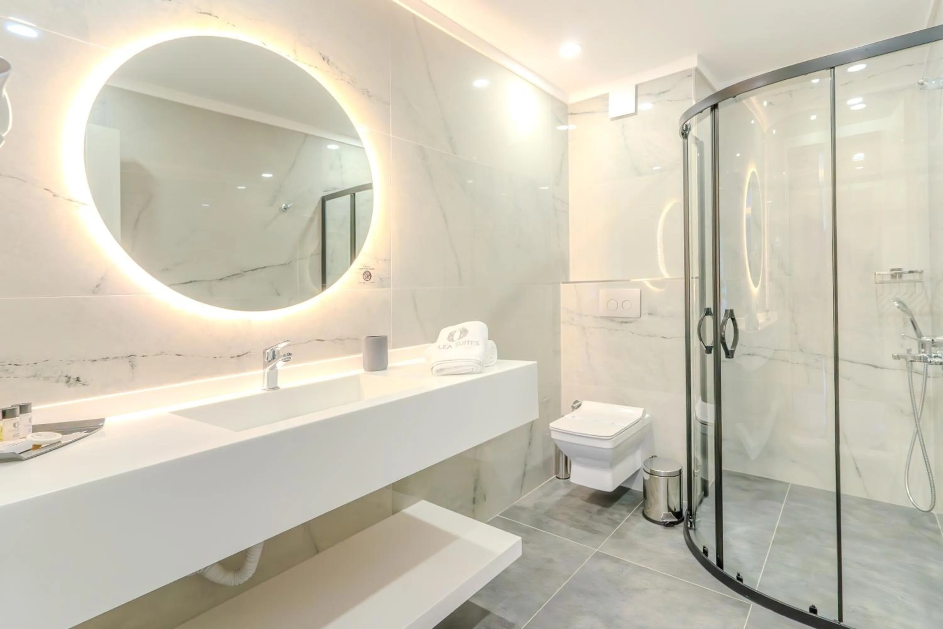 Shower in Olea Suites Otel