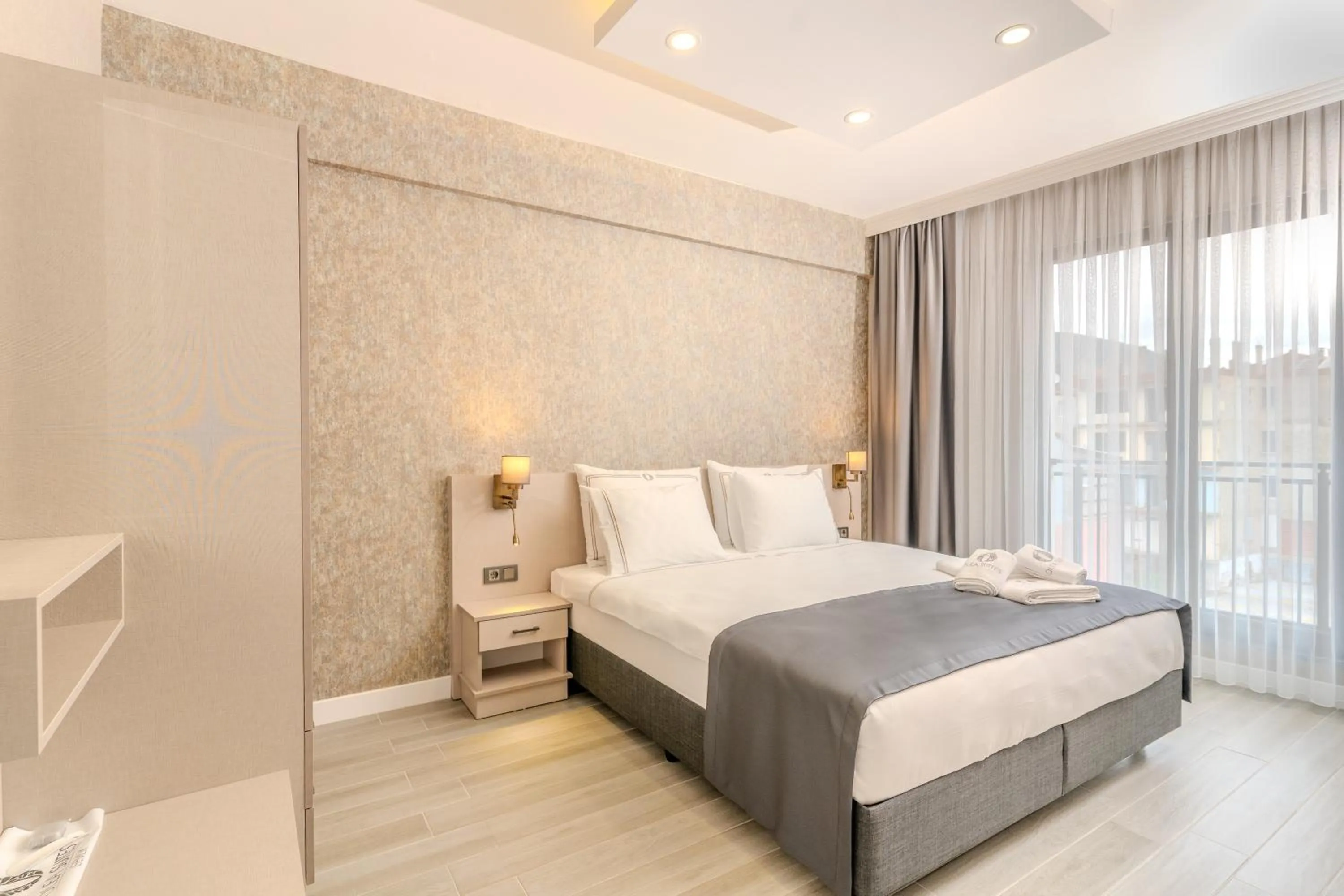 Bedroom, Bed in Olea Suites Otel