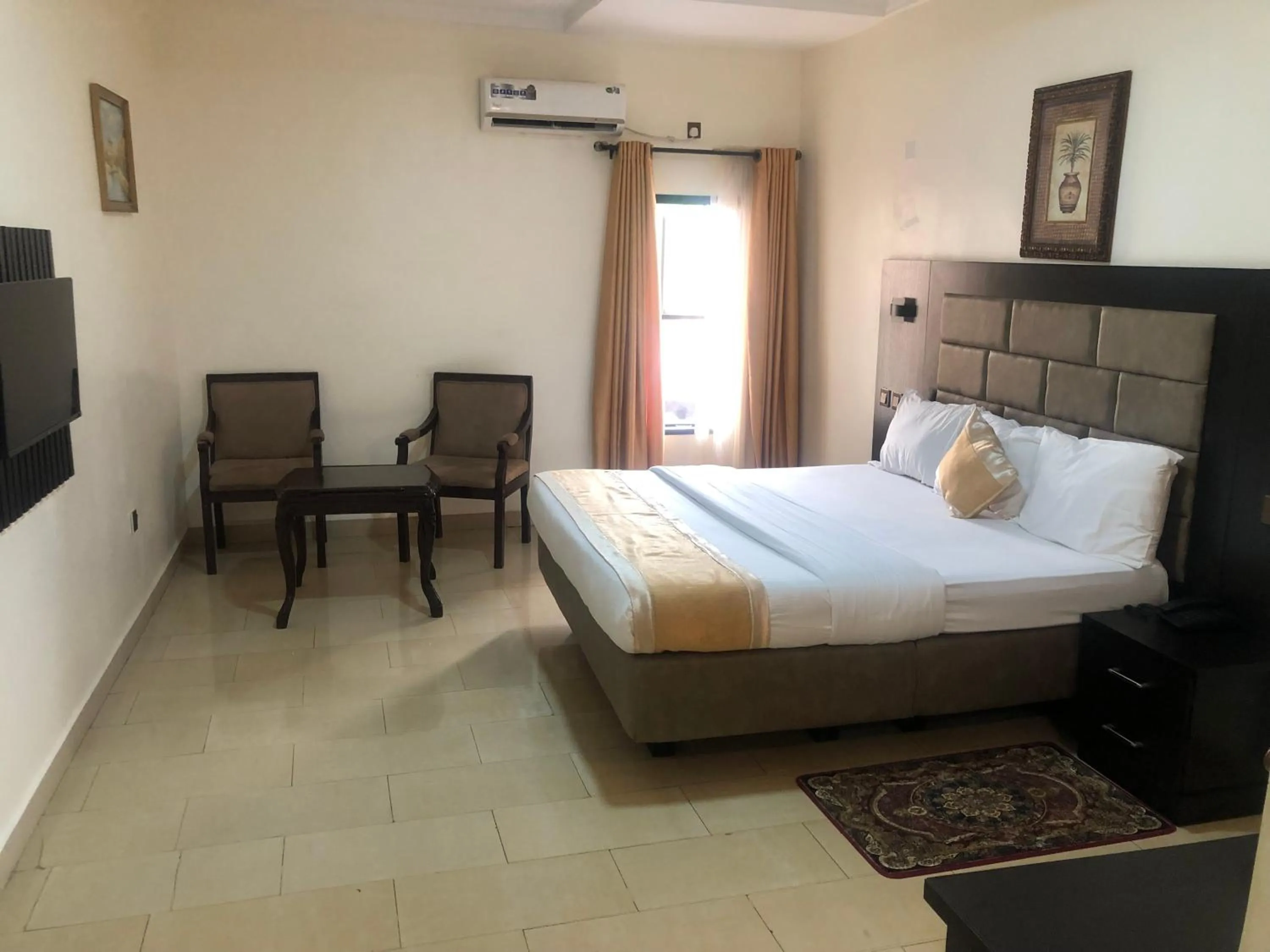 View (from property/room), Bed in Roban Hotels Limited