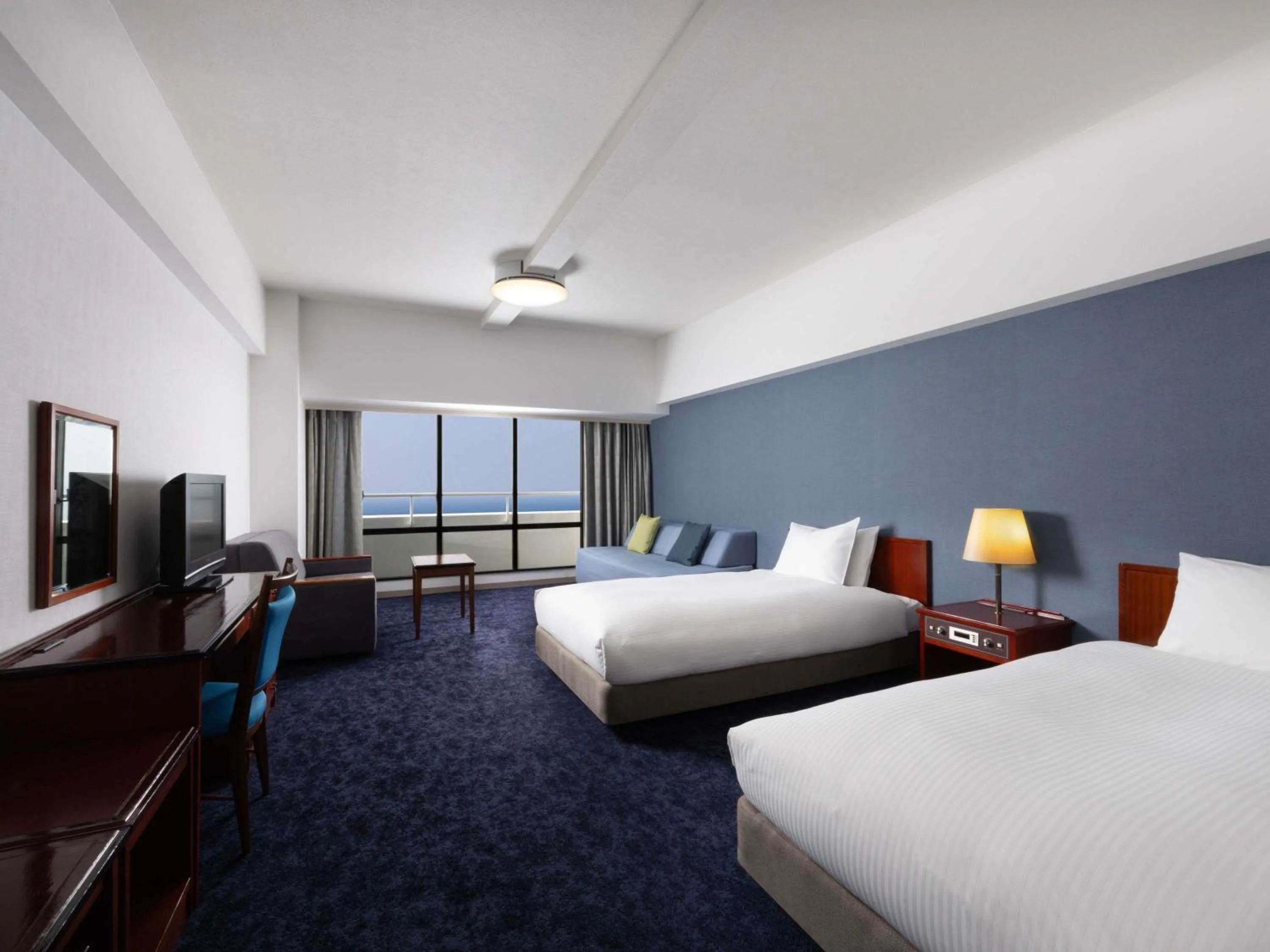 Bedroom, Bed in Mercure Kochi Tosa Resort & Spa