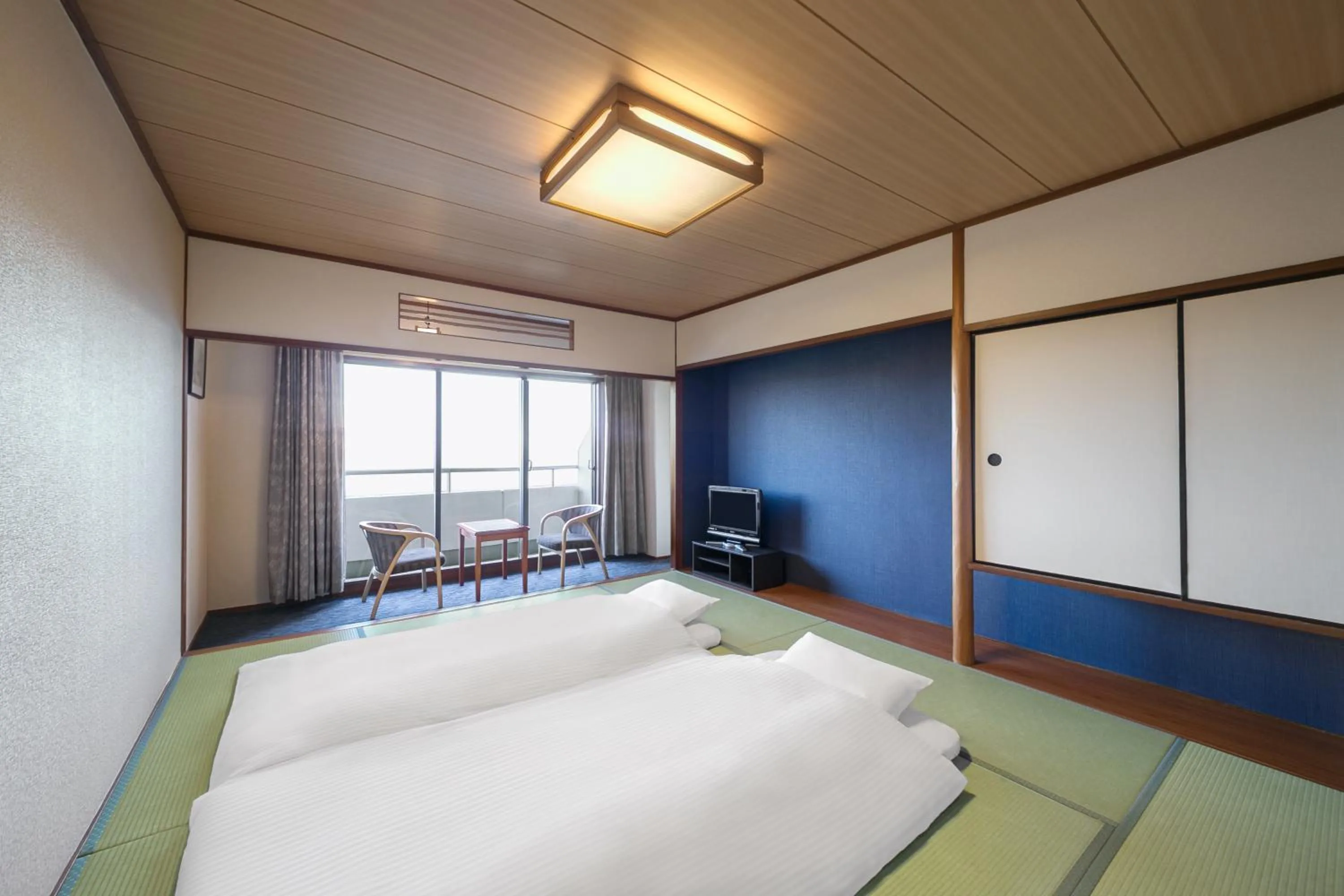 Photo of the whole room, Bed in Mercure Kochi Tosa Resort & Spa