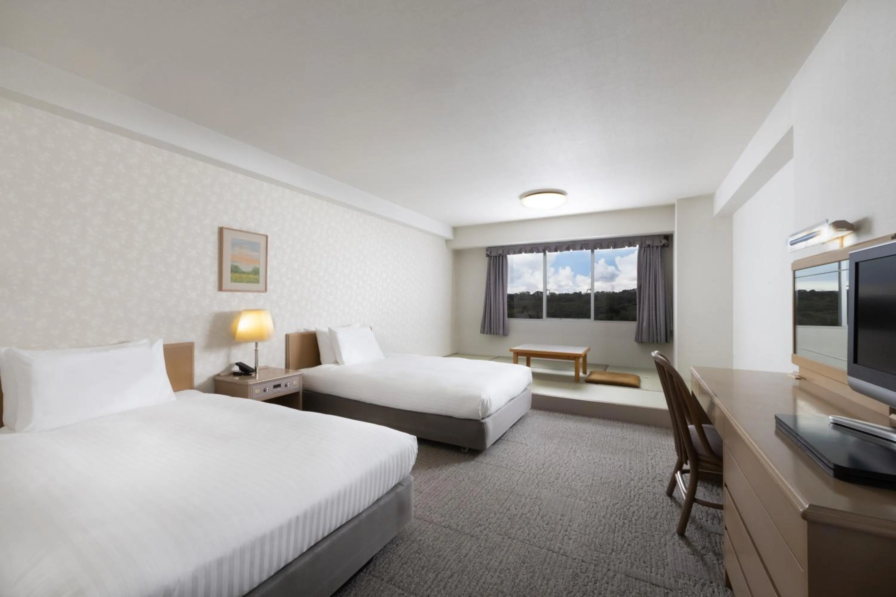 Bed in Mercure Fukuoka Munakata Resort & Spa