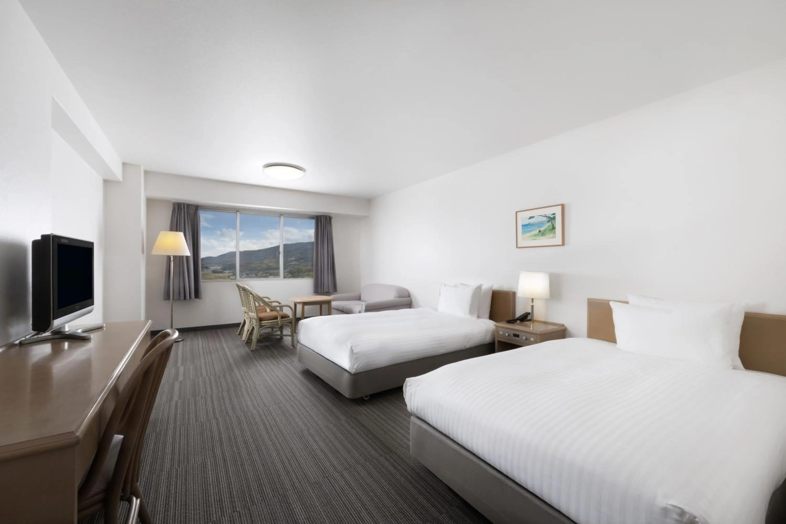 Bed in Mercure Fukuoka Munakata Resort & Spa