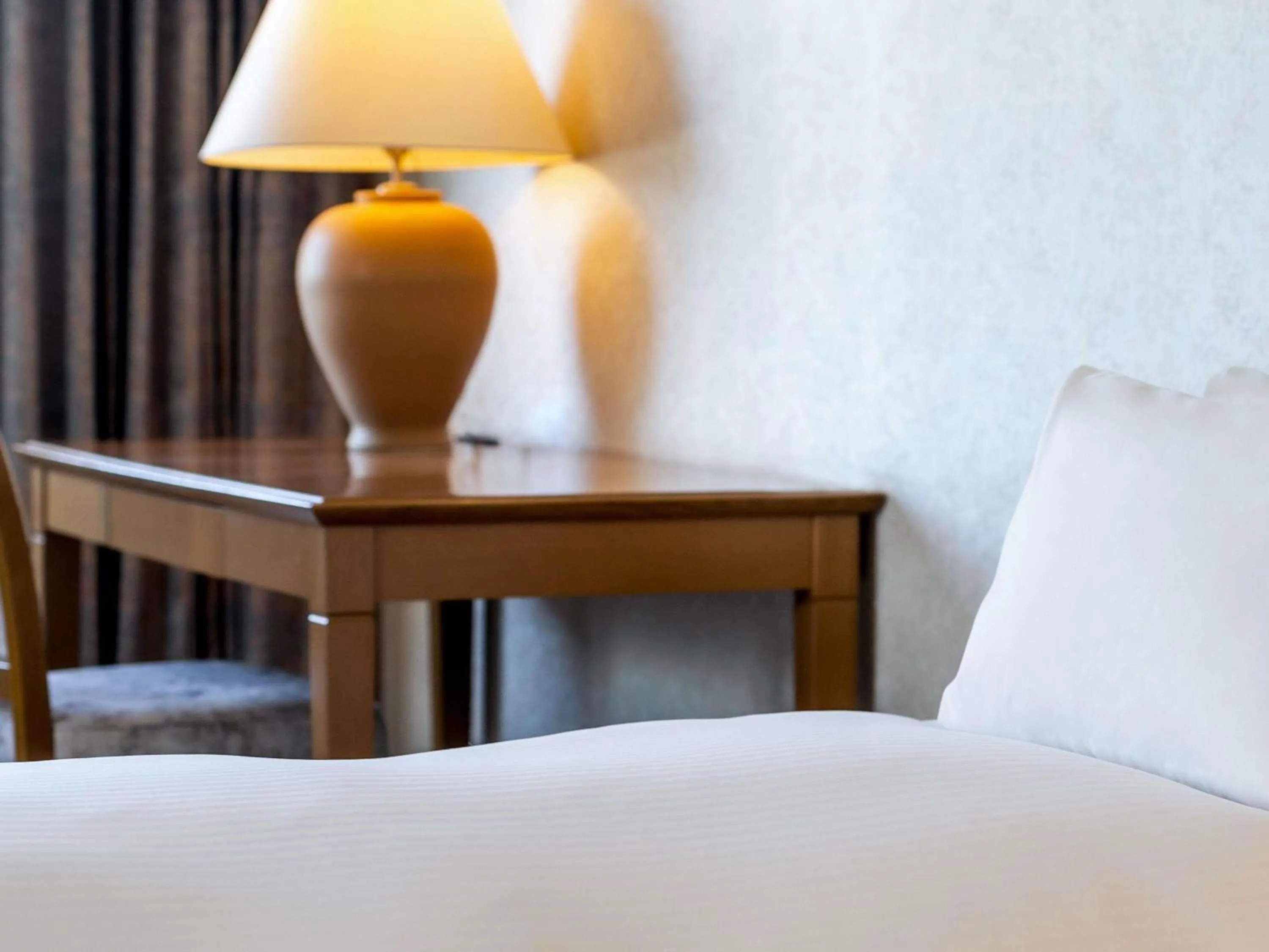 Bedroom, Bed in Mercure Nagano Matsushiro Resort & Spa