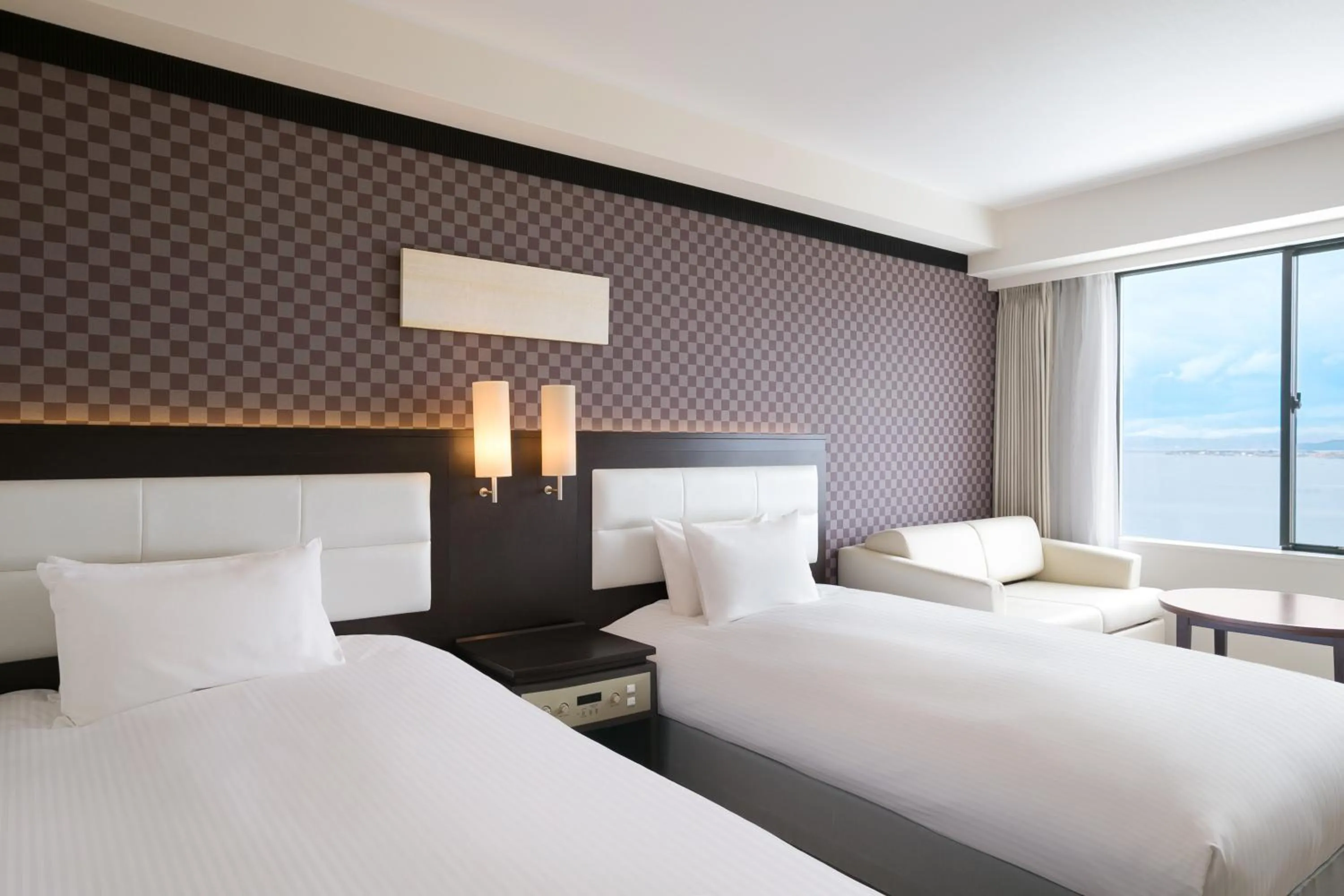 Bed in Grand Mercure Lake Biwa Resort & Spa