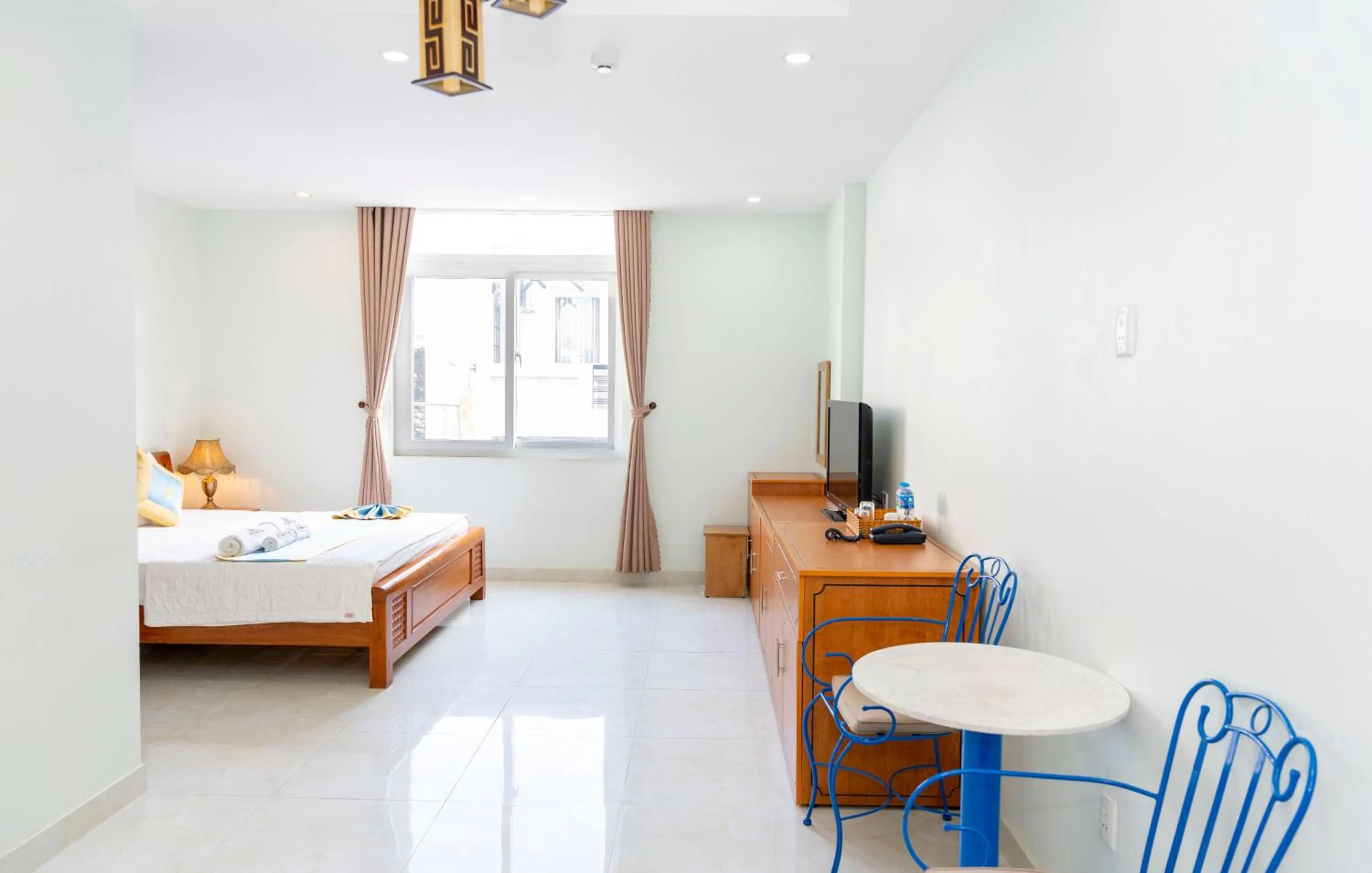 Bed in TNH Hotel Vung Tau