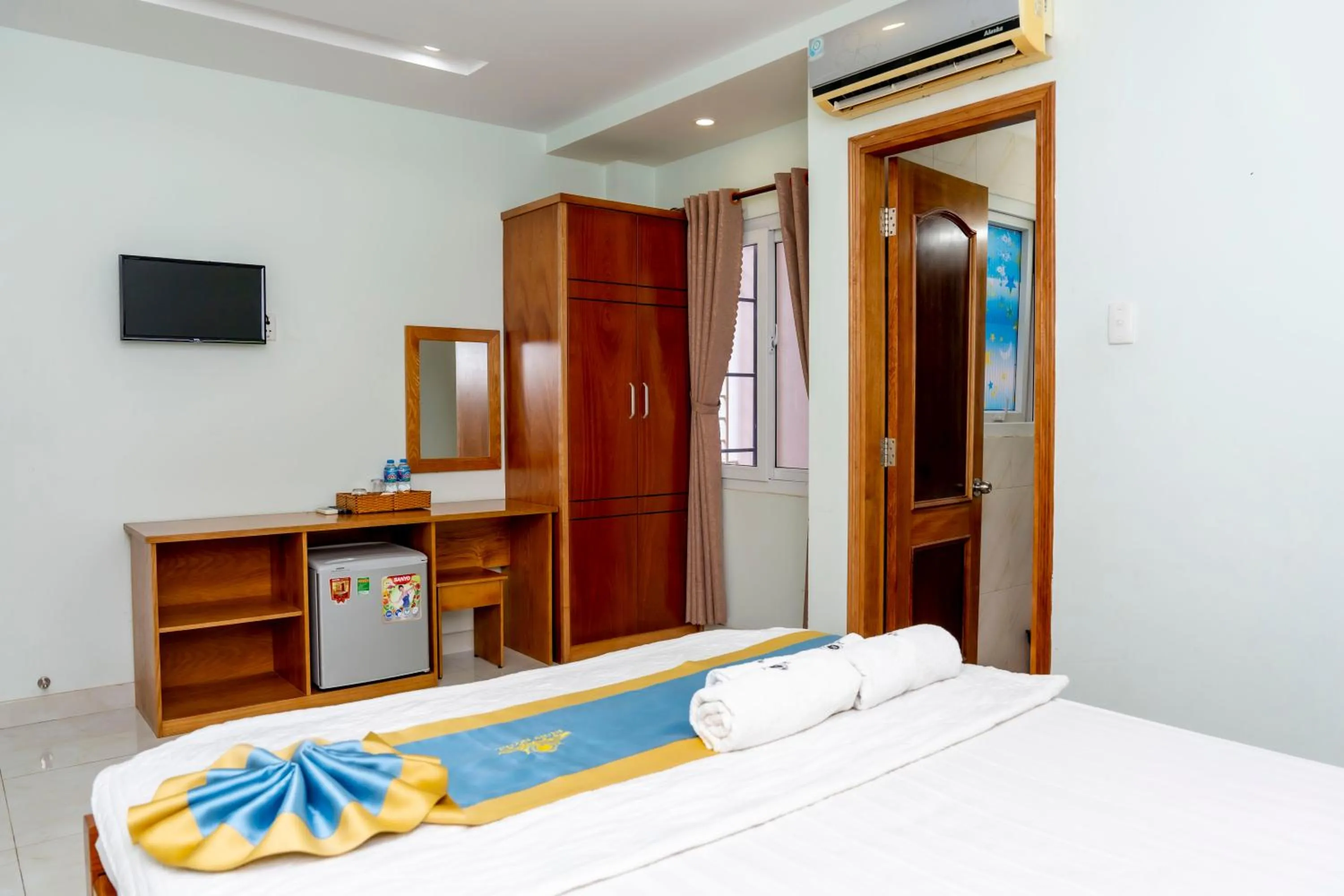 Bed in TNH Hotel Vung Tau