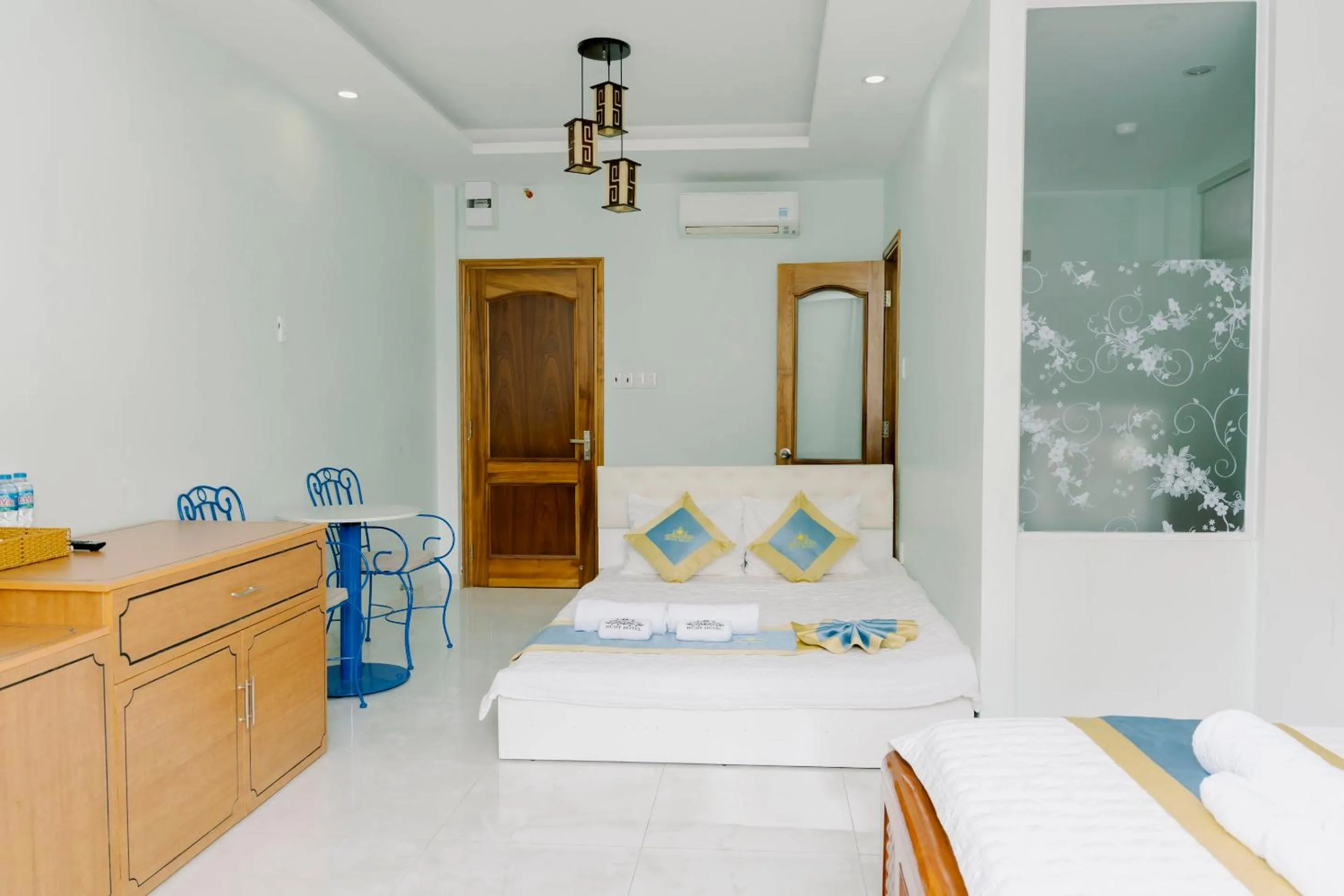 Photo of the whole room, Bed in TNH Hotel Vung Tau