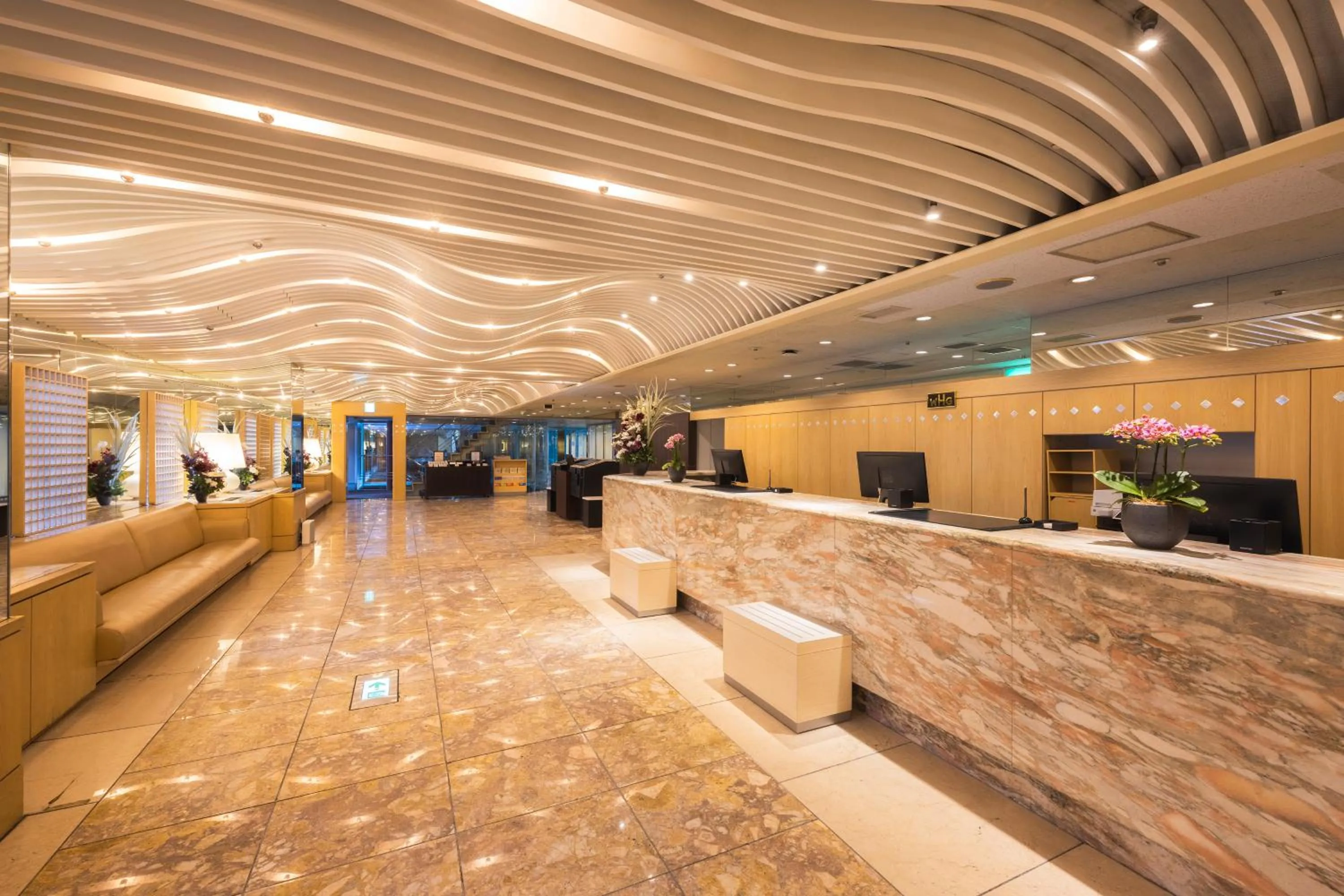 Lobby or reception in Shinjuku Washington Hotel Annex