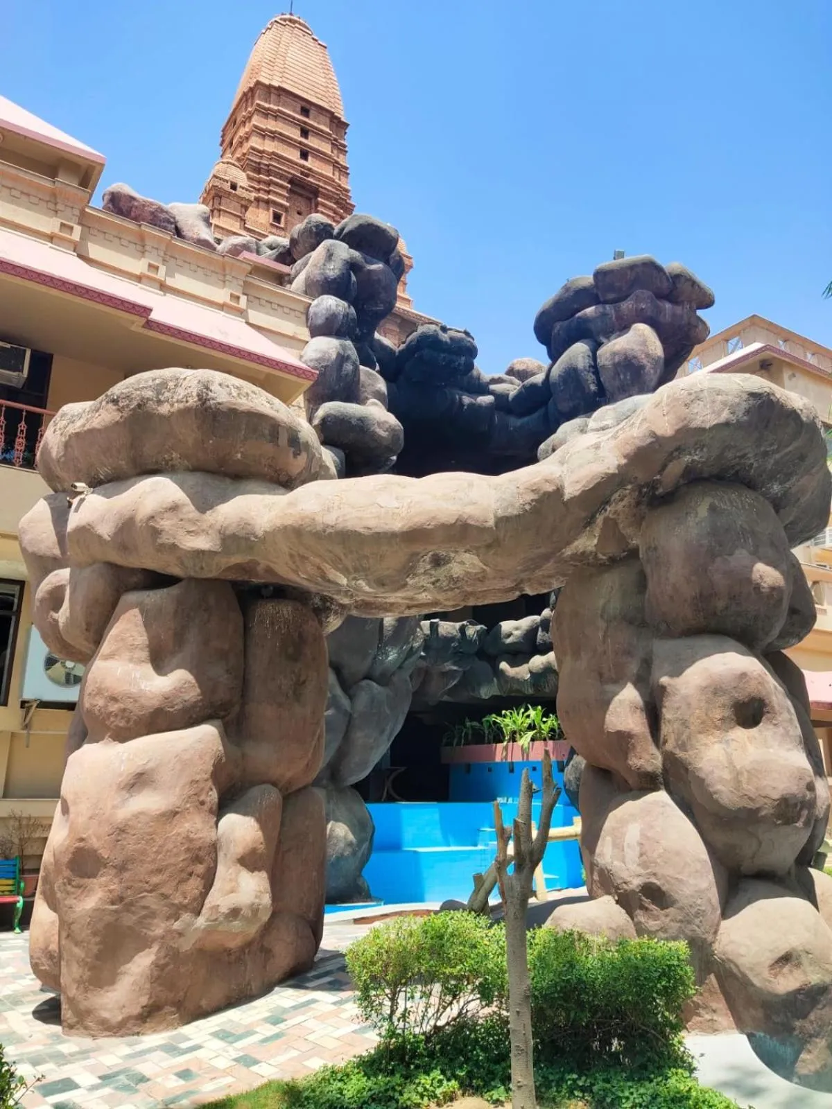 Pool view in Ananda Krishna Van