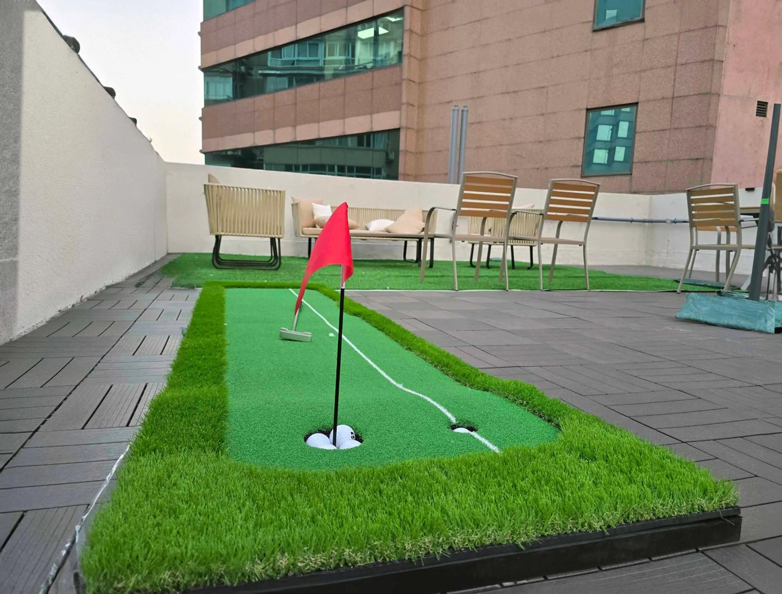 Garden in Pillows CoLiving