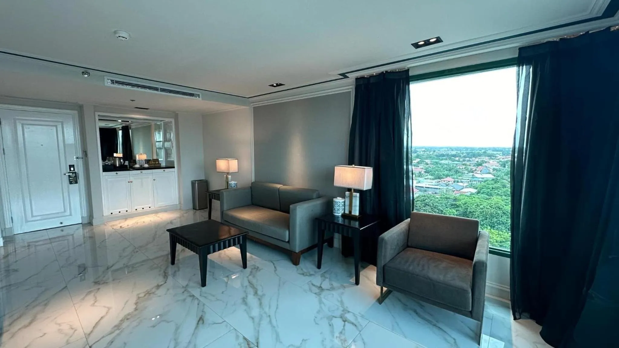 Grand Regal Hotel Davao