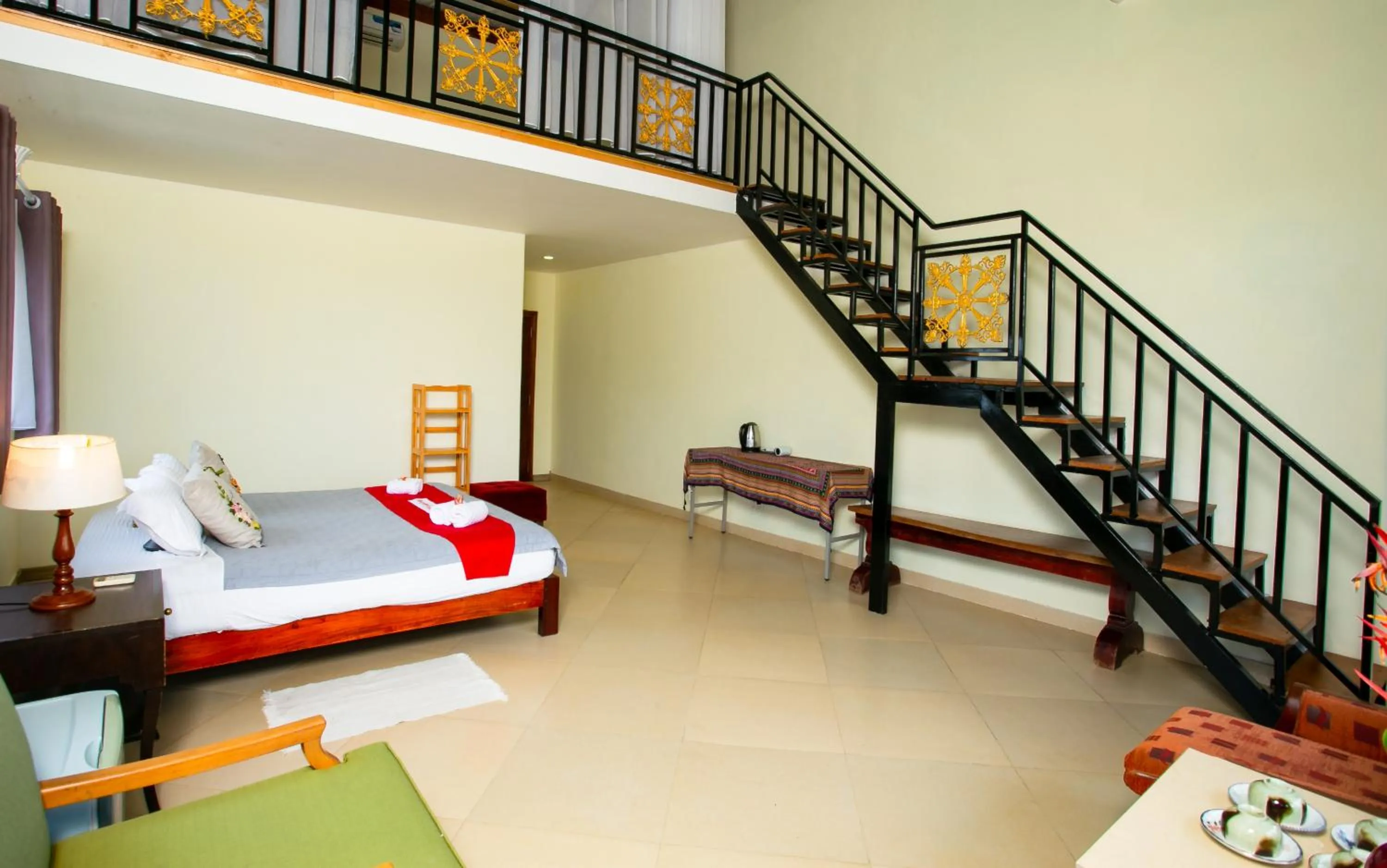 Bed in Cat Tien Jungle Lodge