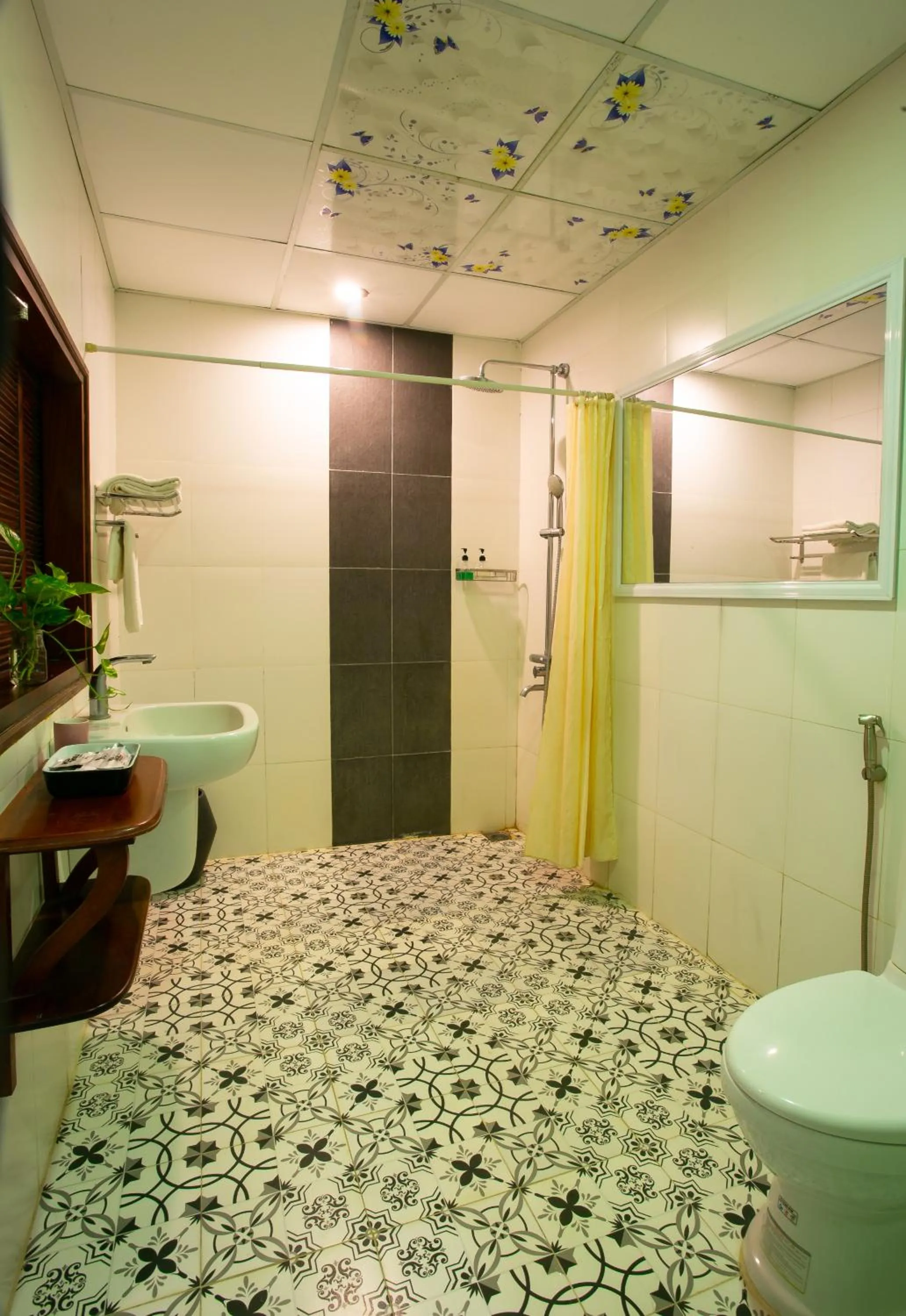 Shower in Cat Tien Jungle Lodge