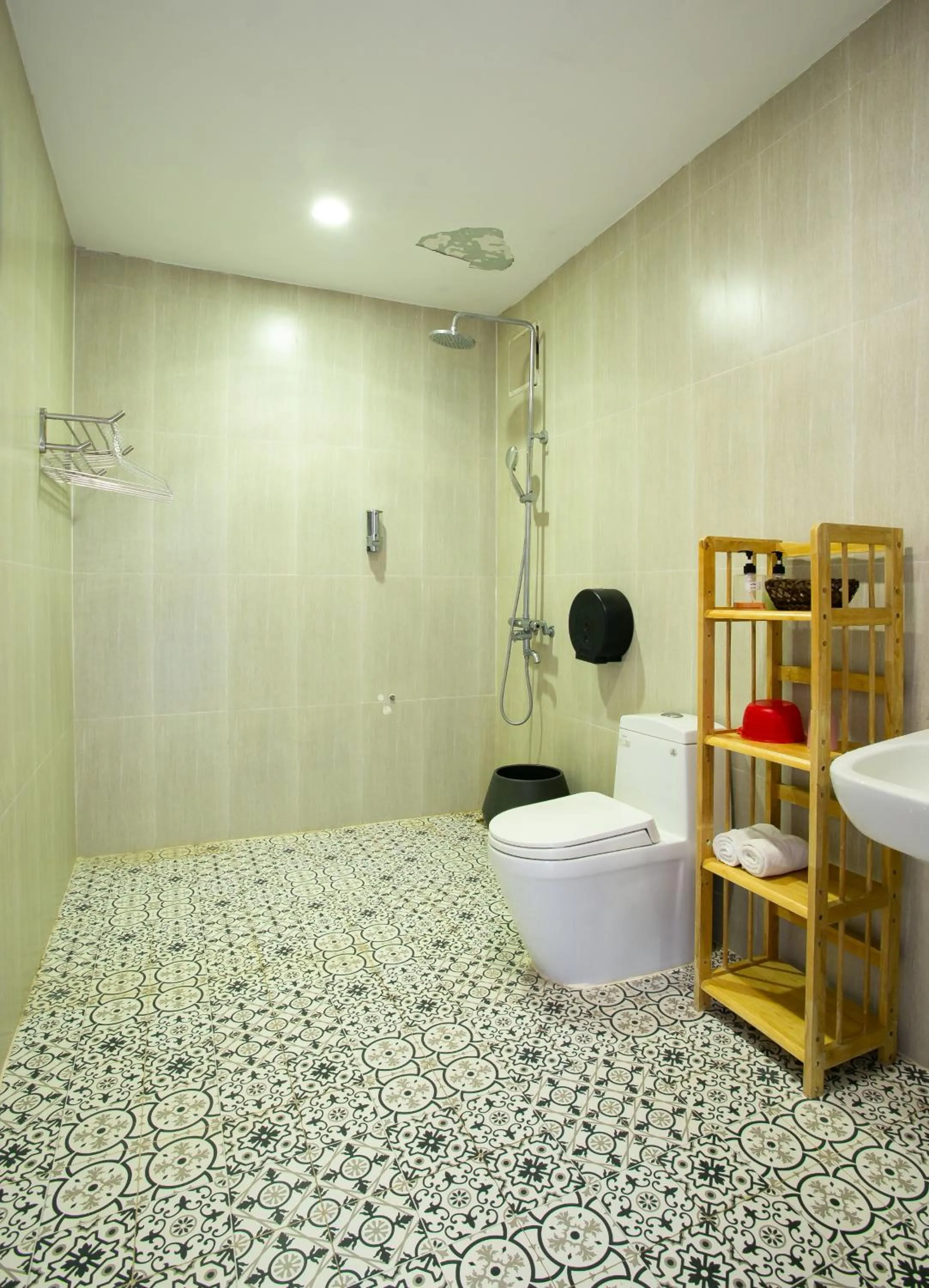 Toilet in Cat Tien Jungle Lodge