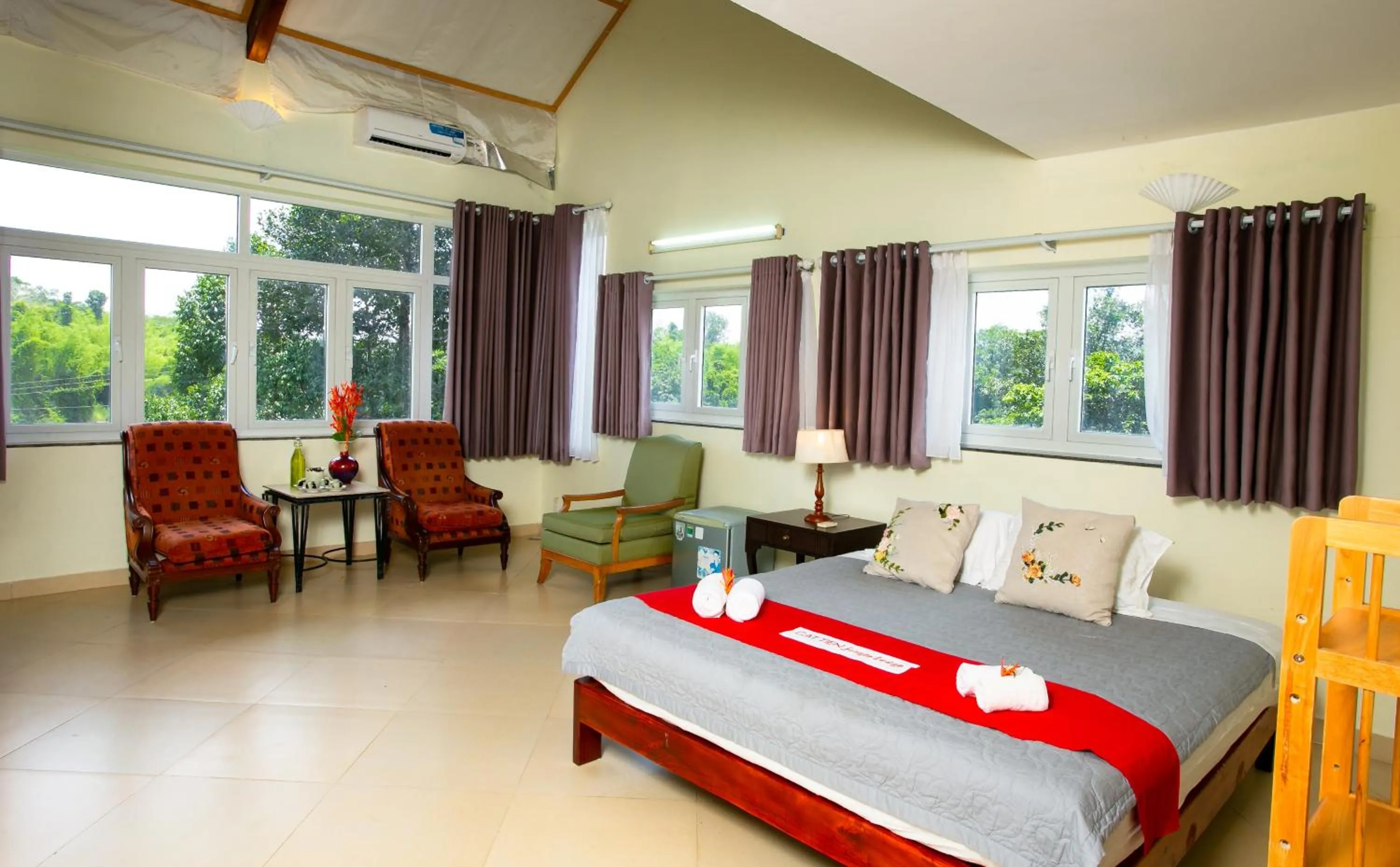 Bed in Cat Tien Jungle Lodge