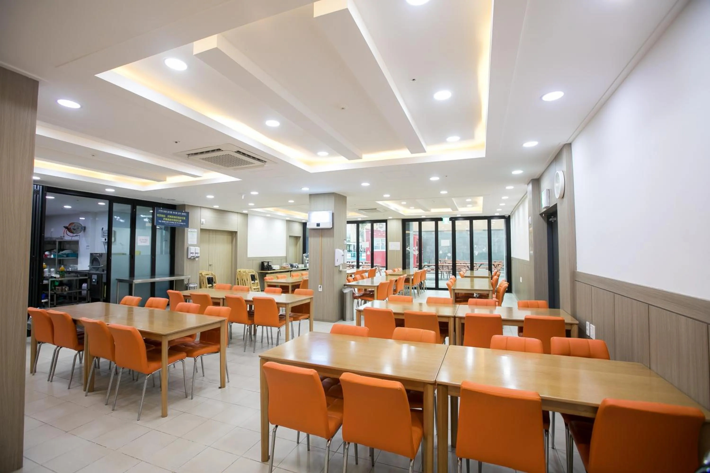 Breakfast, Restaurant/Places to Eat in Suandsu Resort