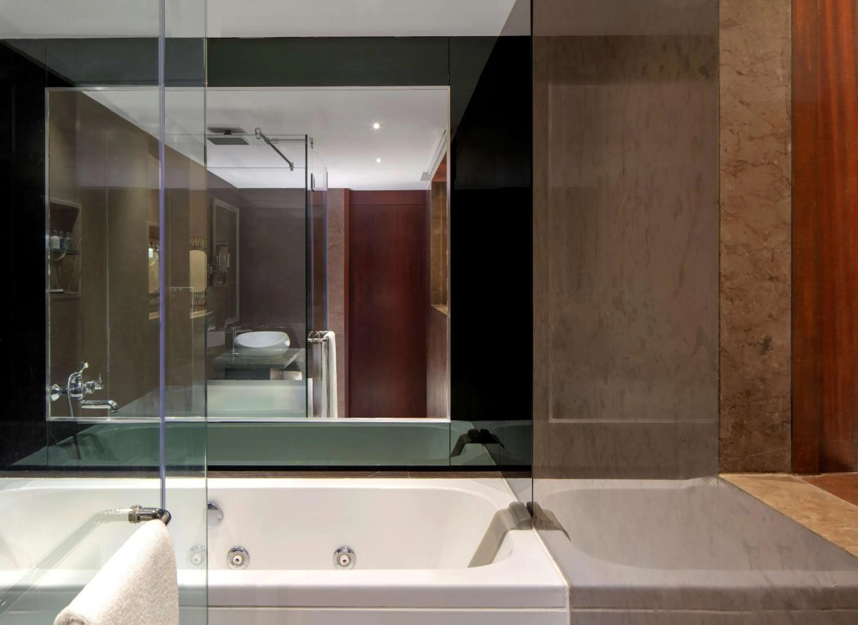 Bathroom in Radisson Blu Atria Bengaluru