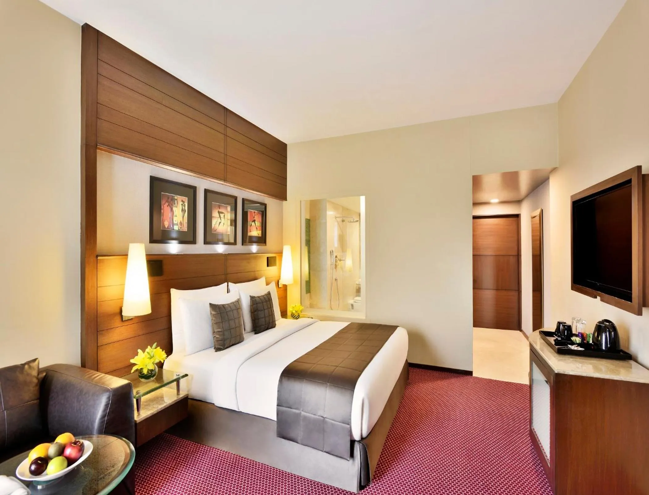 Bedroom, Bed in Radisson Blu Atria Bengaluru