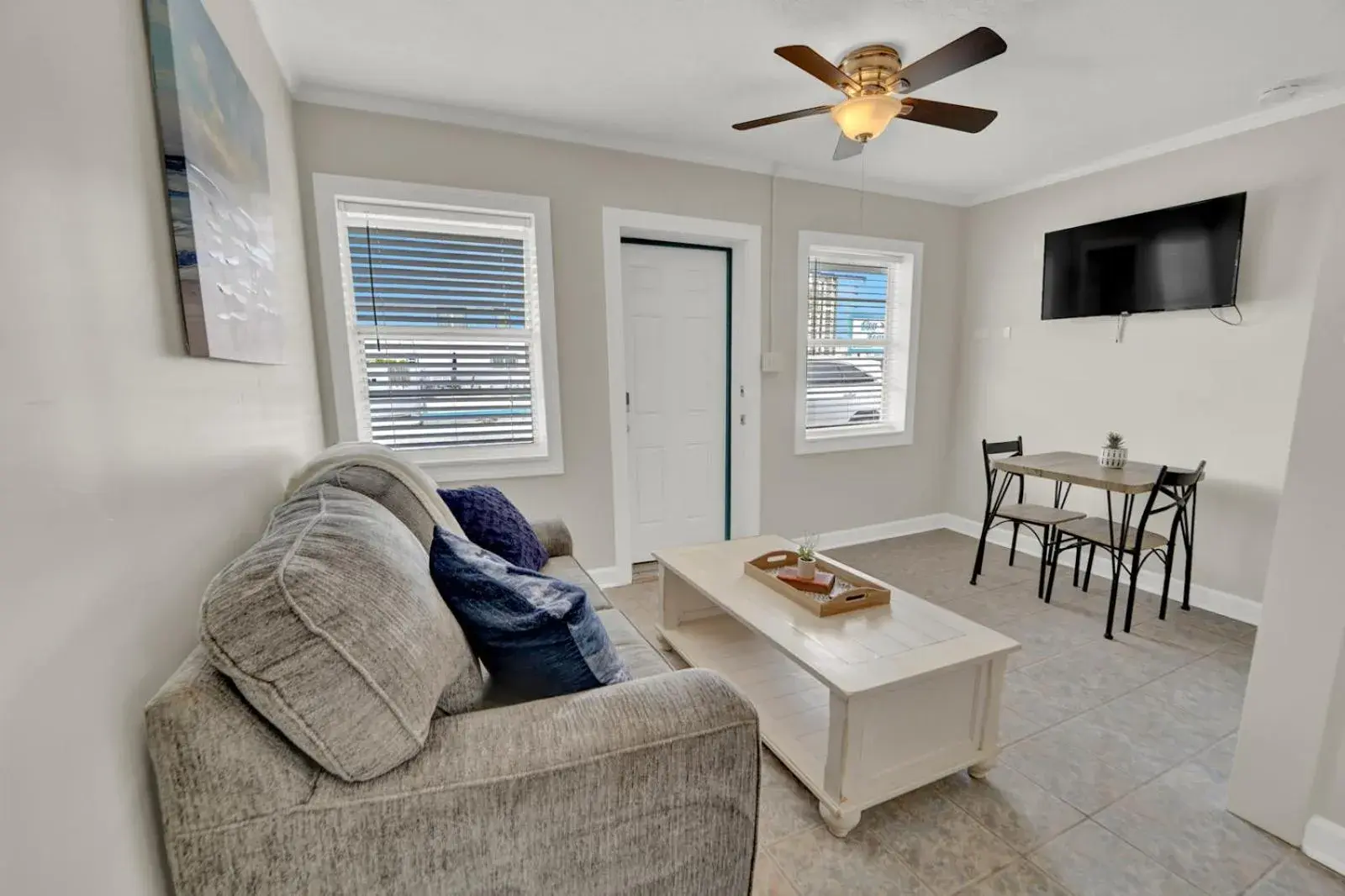 Queen Studio in Sea Foam Suites Queen Studio in Sea Foam Suites