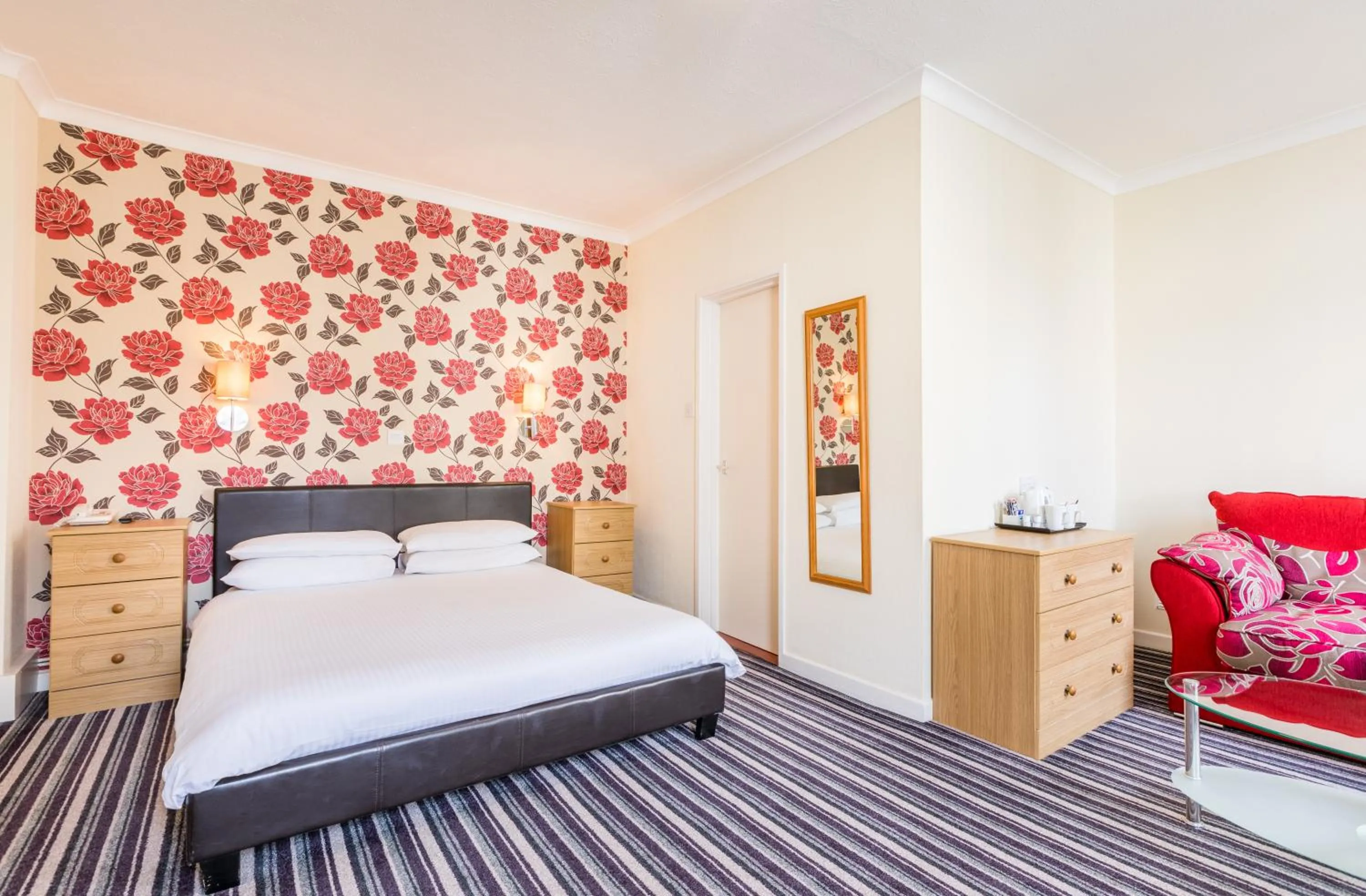 Bedroom, Bed in Pandora Hotel