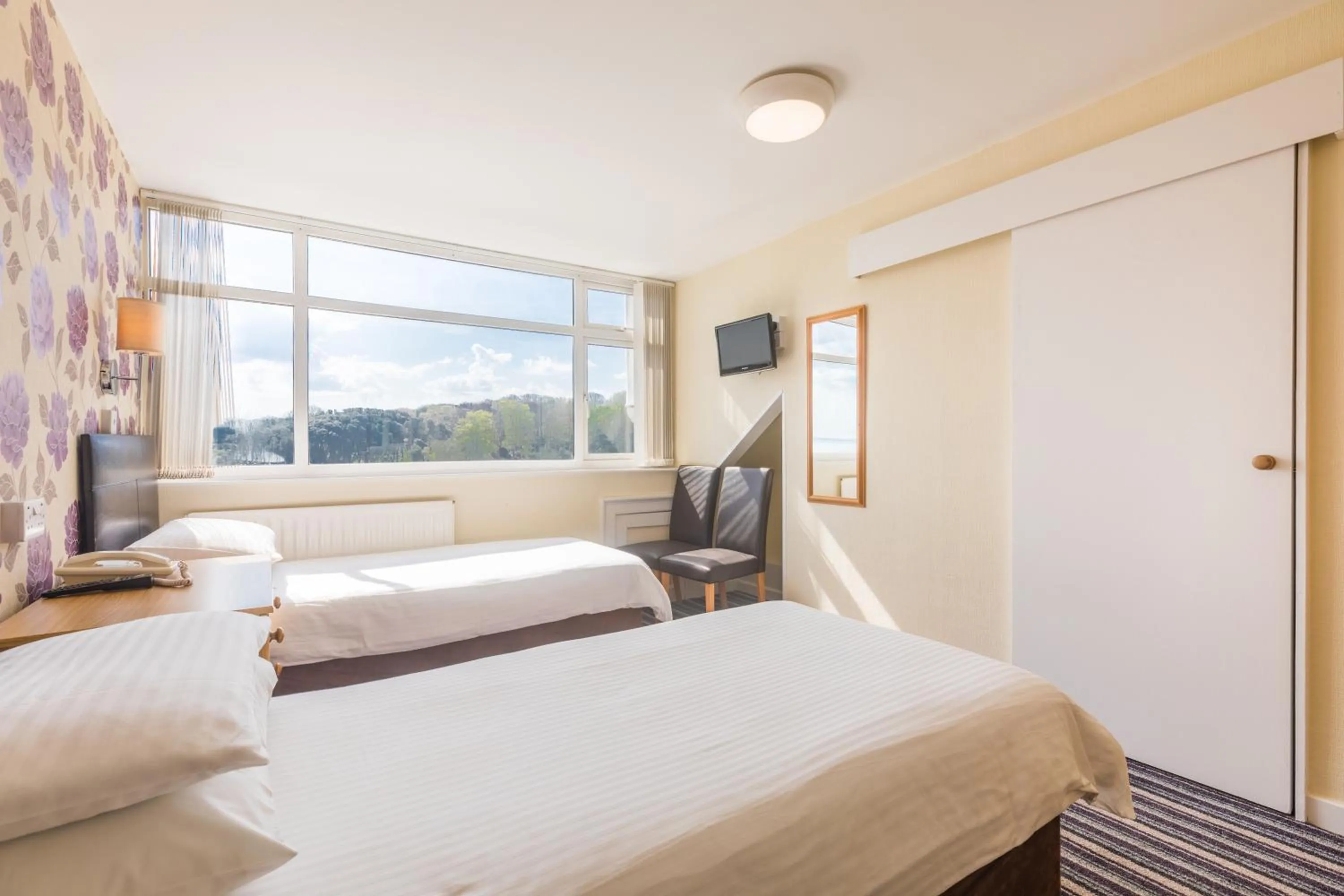 Bedroom, Bed in Pandora Hotel