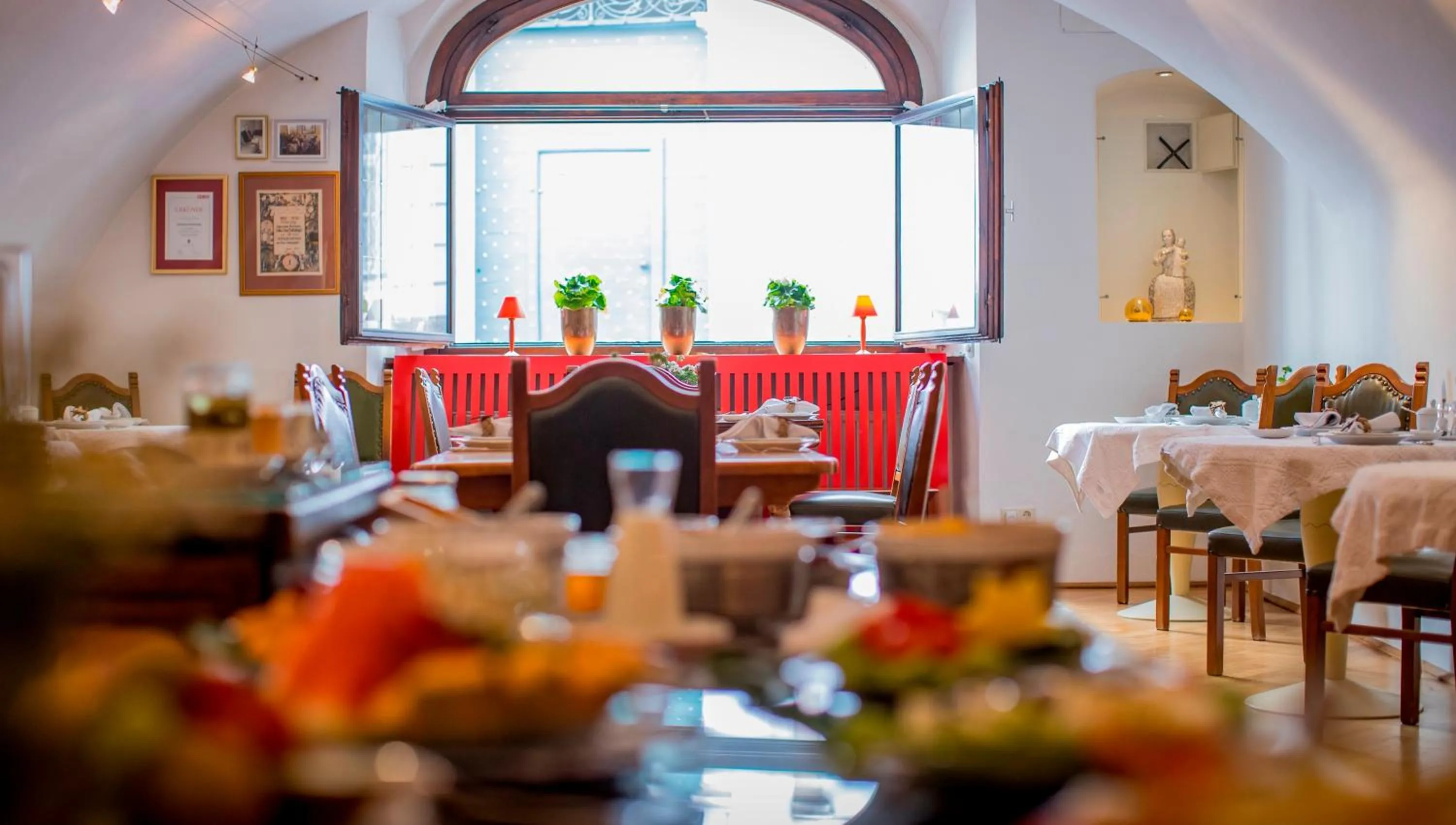 Breakfast in Hotel Wolf