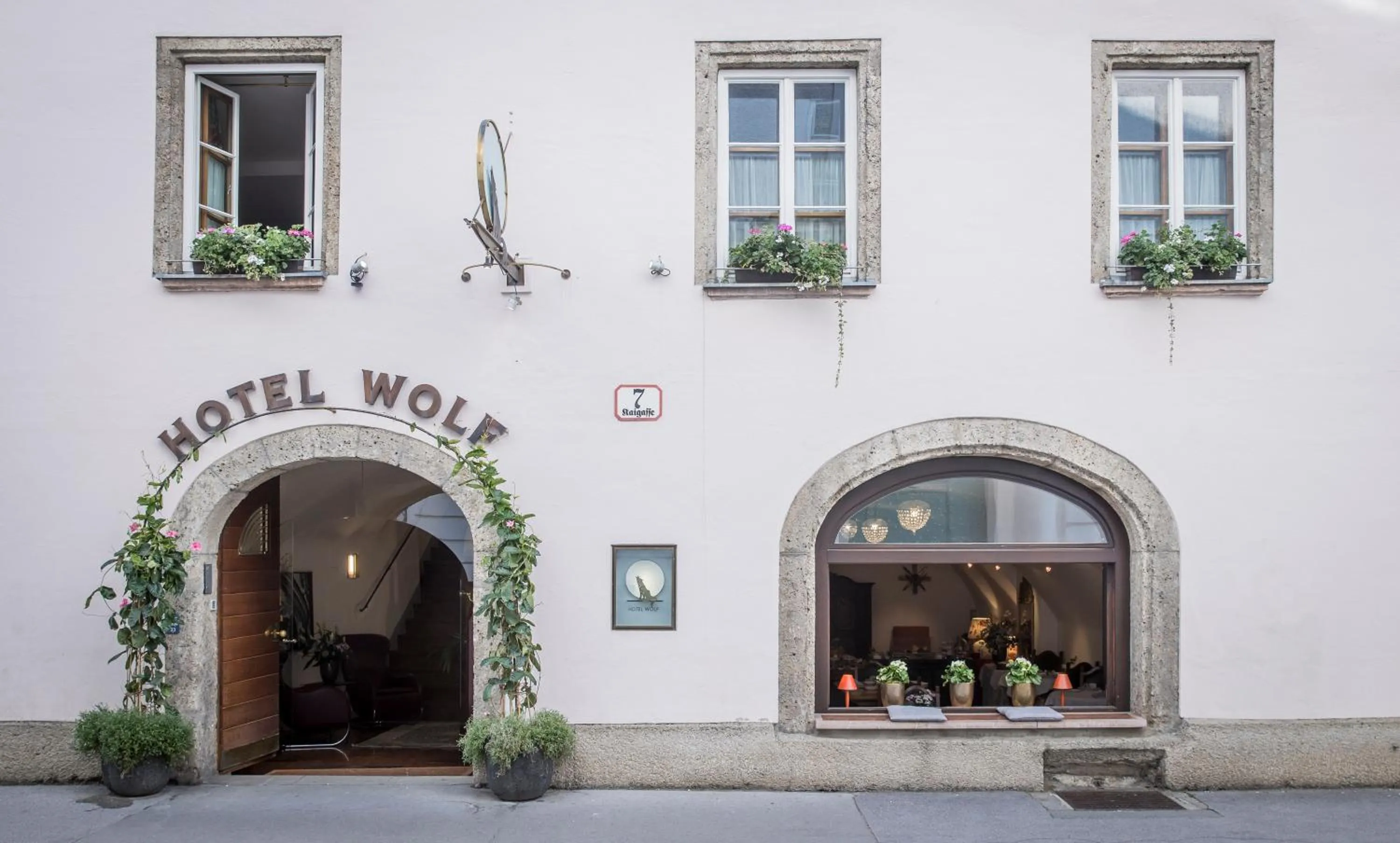 Facade/entrance in Hotel Wolf