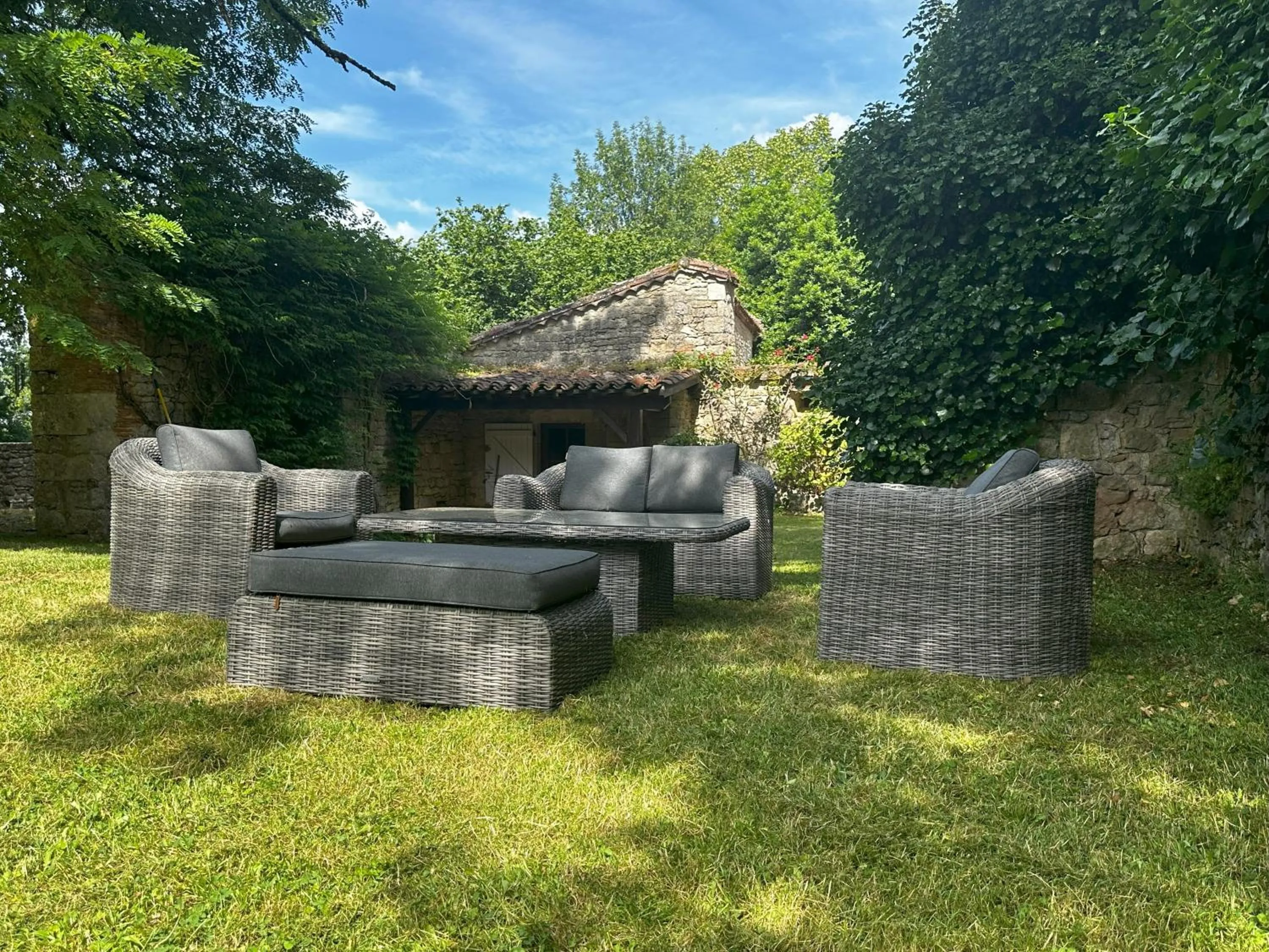 Garden in Les Hauts de Sauliès - Chambre et Table d'Hôtes de charme